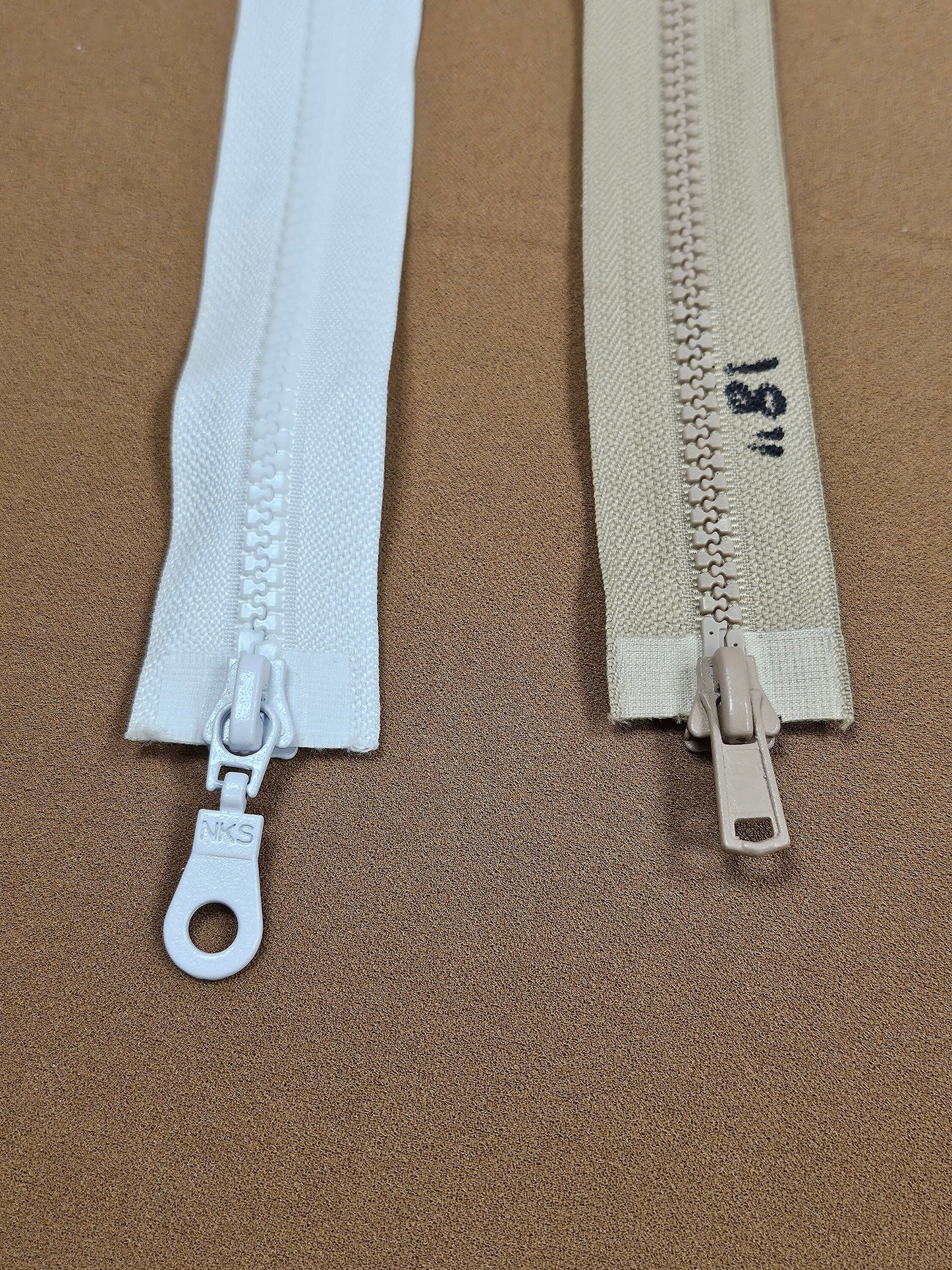 18" Double-sided zippers, zips, Metal puller/slider, Plastic teeth, 2 way zips, two way zips, zips