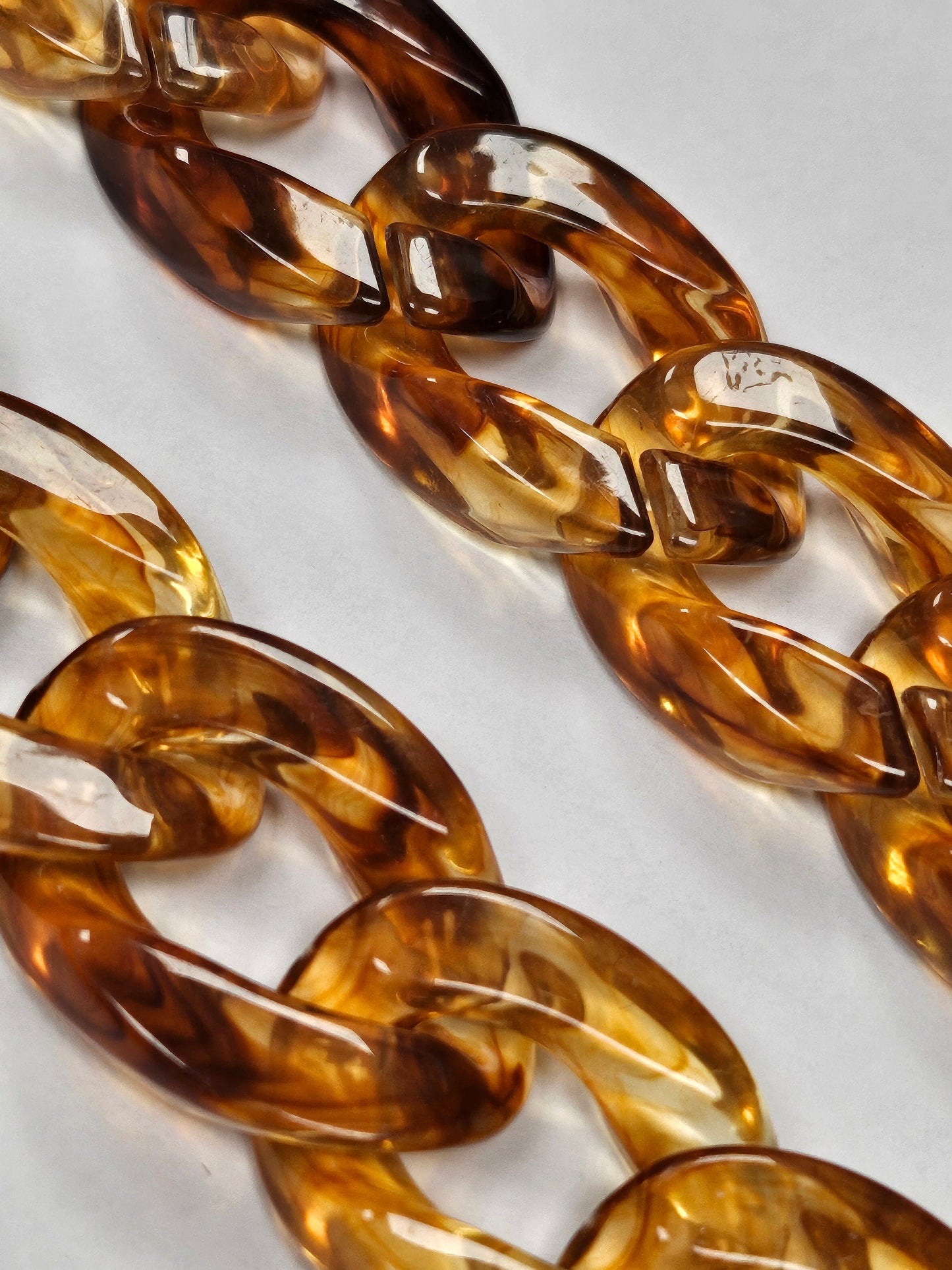Horn chain, Amber Chain, Plastic chain, Decorative chain
