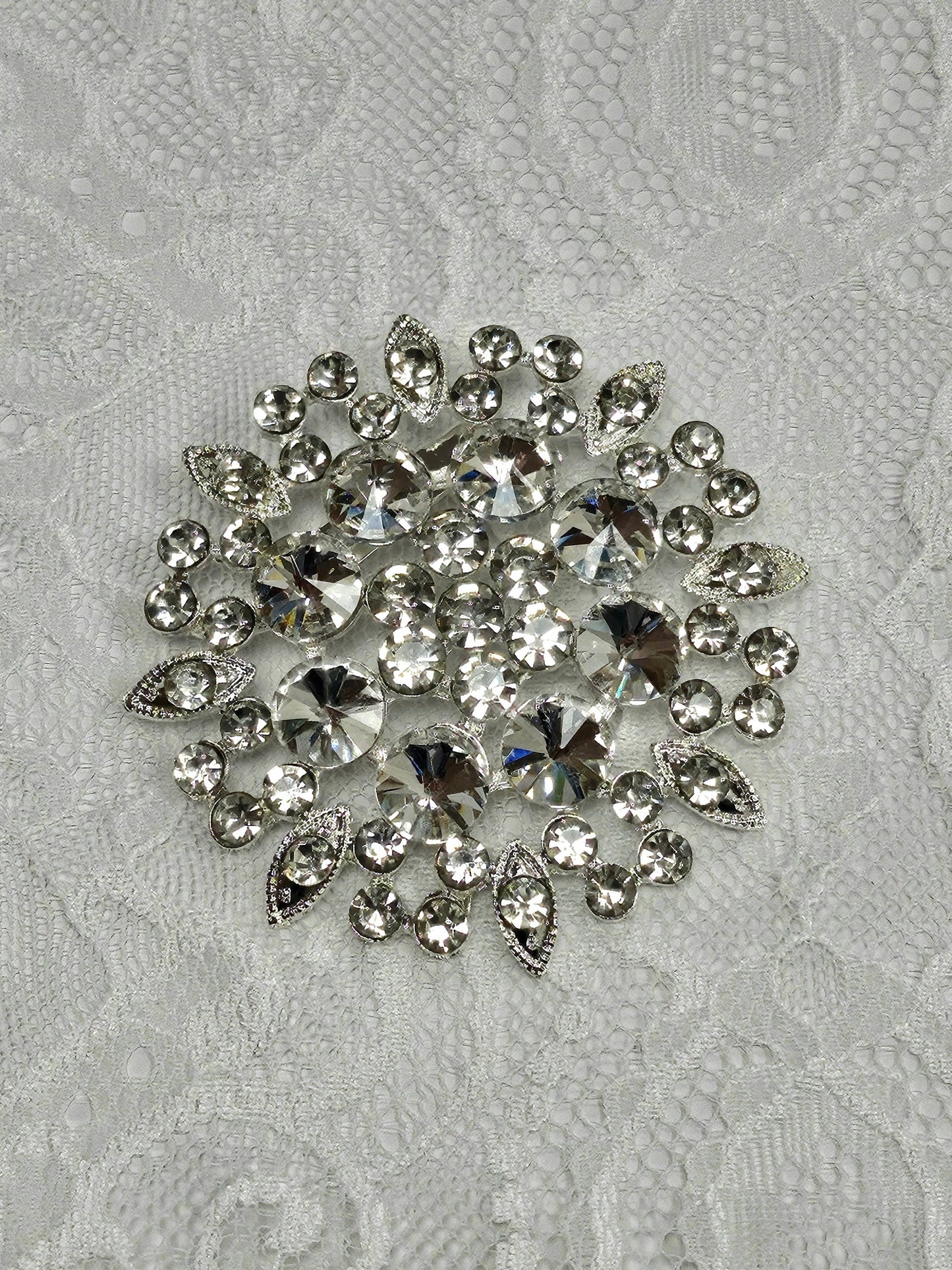 6.5cm Diamante brooch, floral brooch, flower brooch, rhinestone brooch, metal pin, Silver pin