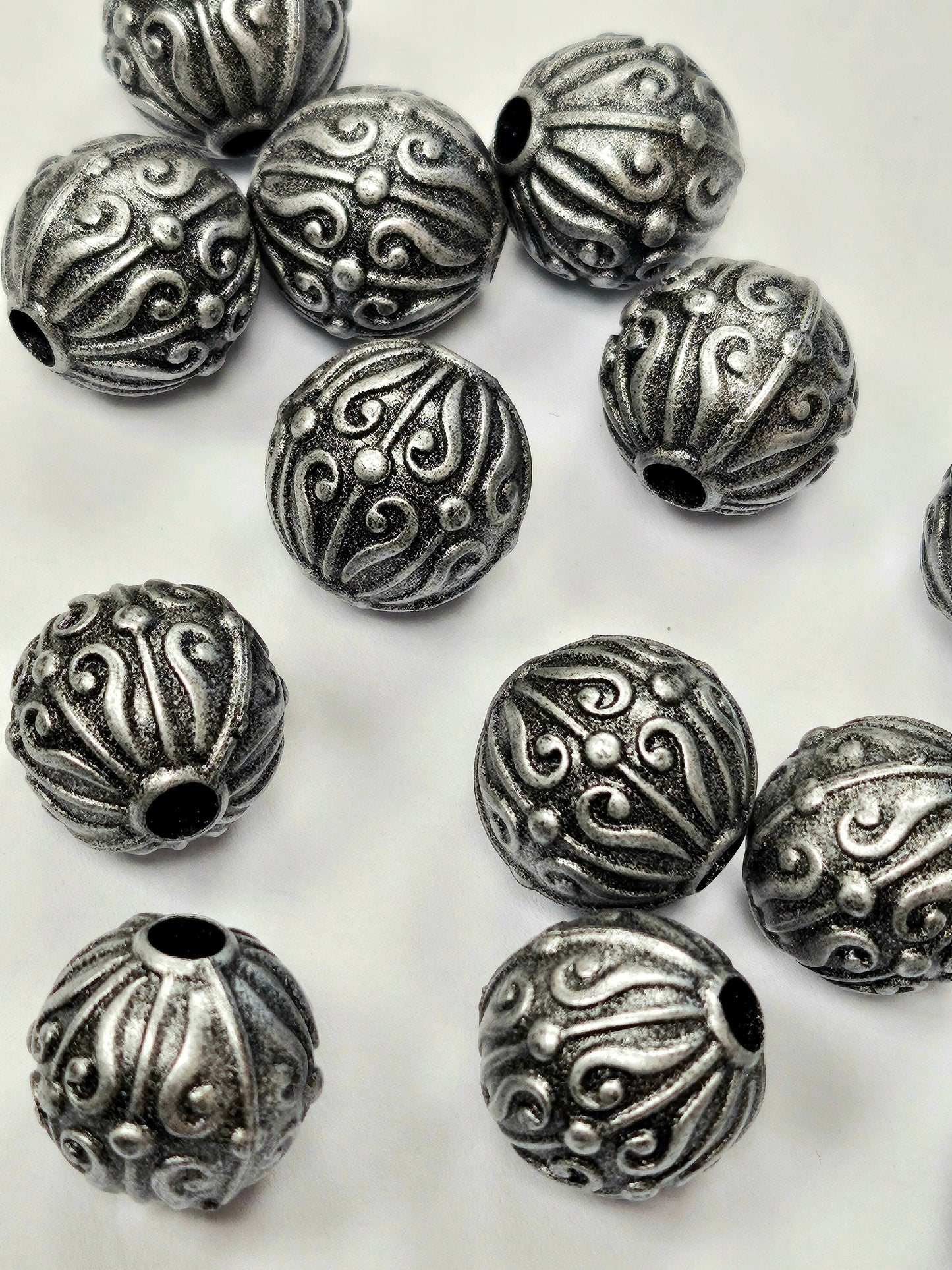 24L (15mm) Antique Beads, Silver beads, vintage beads, decorative beads, craft, jewellery