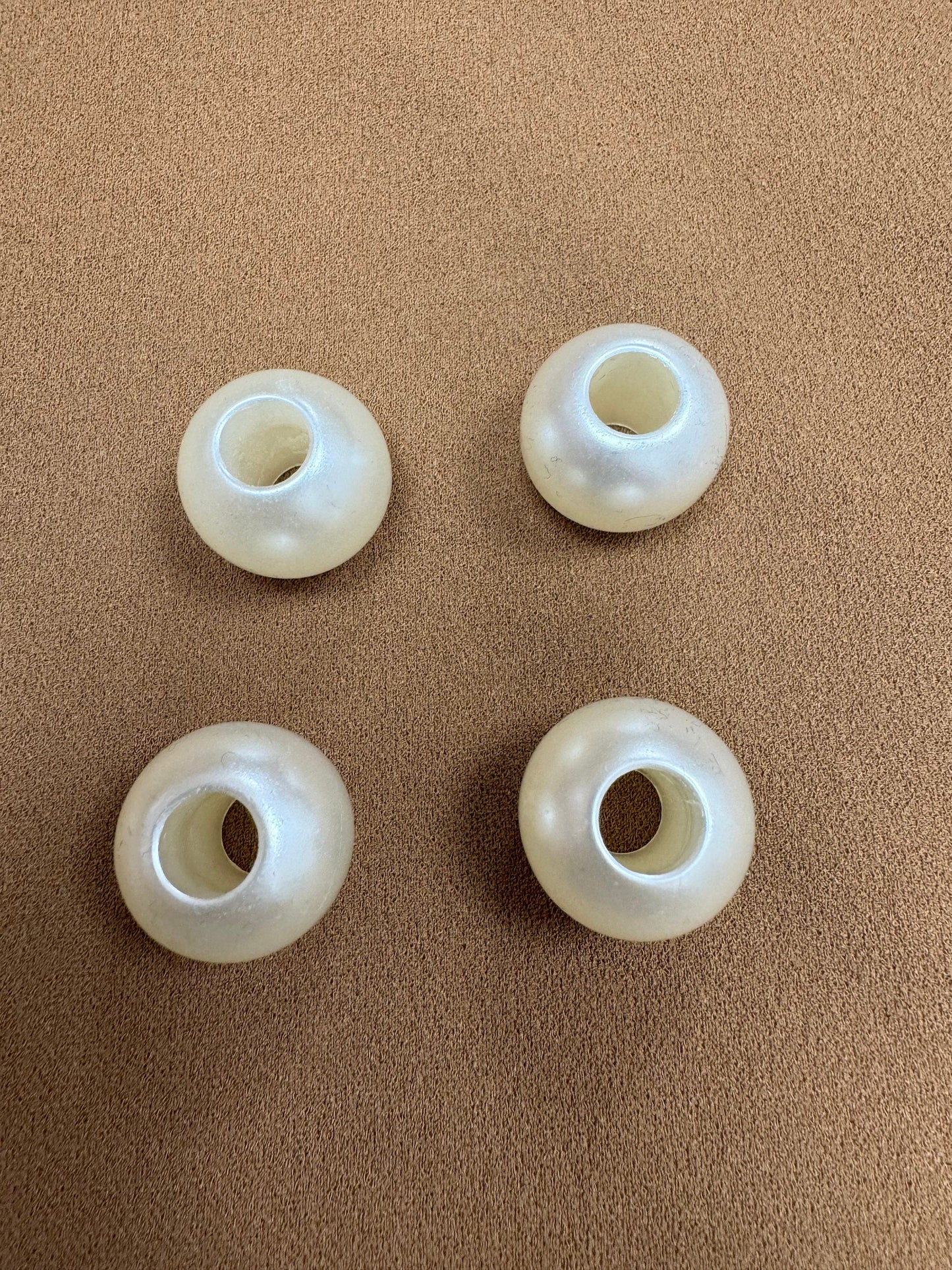 Pearl beads, beads, pearls, pearl accessories, pearl look bead