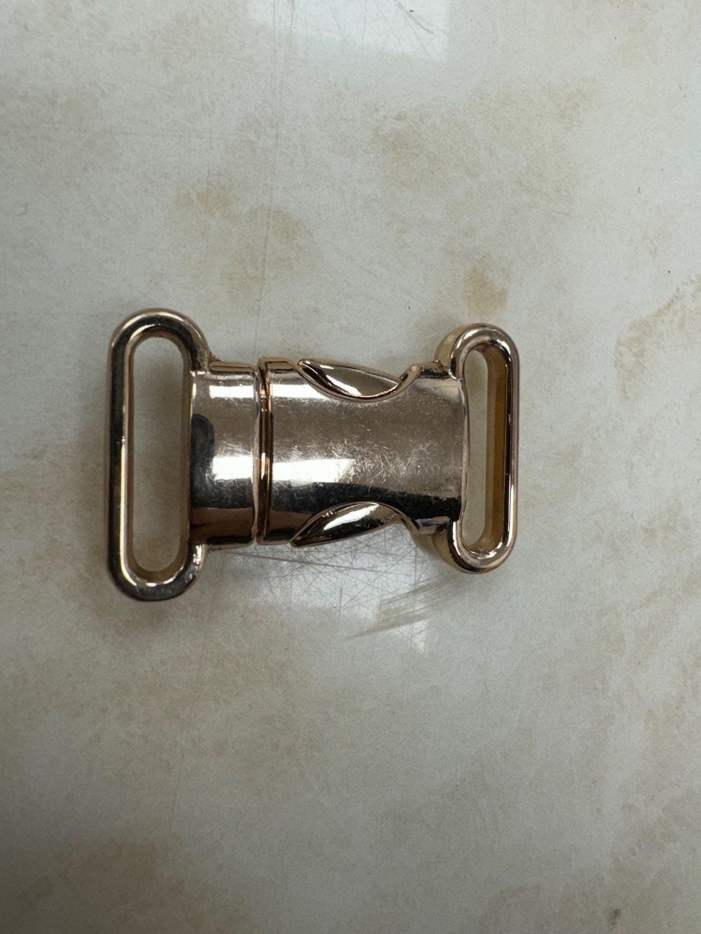 rucksack buckle, 2 part buckle, seat belt buckle, buckle, two part buckles, fashion buckles, metal buckles, clasps