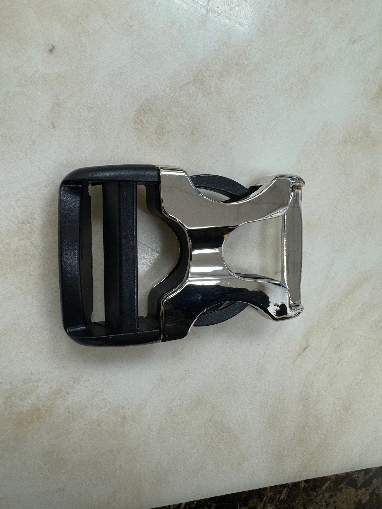 rucksack buckle, 2 part buckle, seat belt buckle, buckle, two part buckles, fashion buckles, metal buckles, clasps