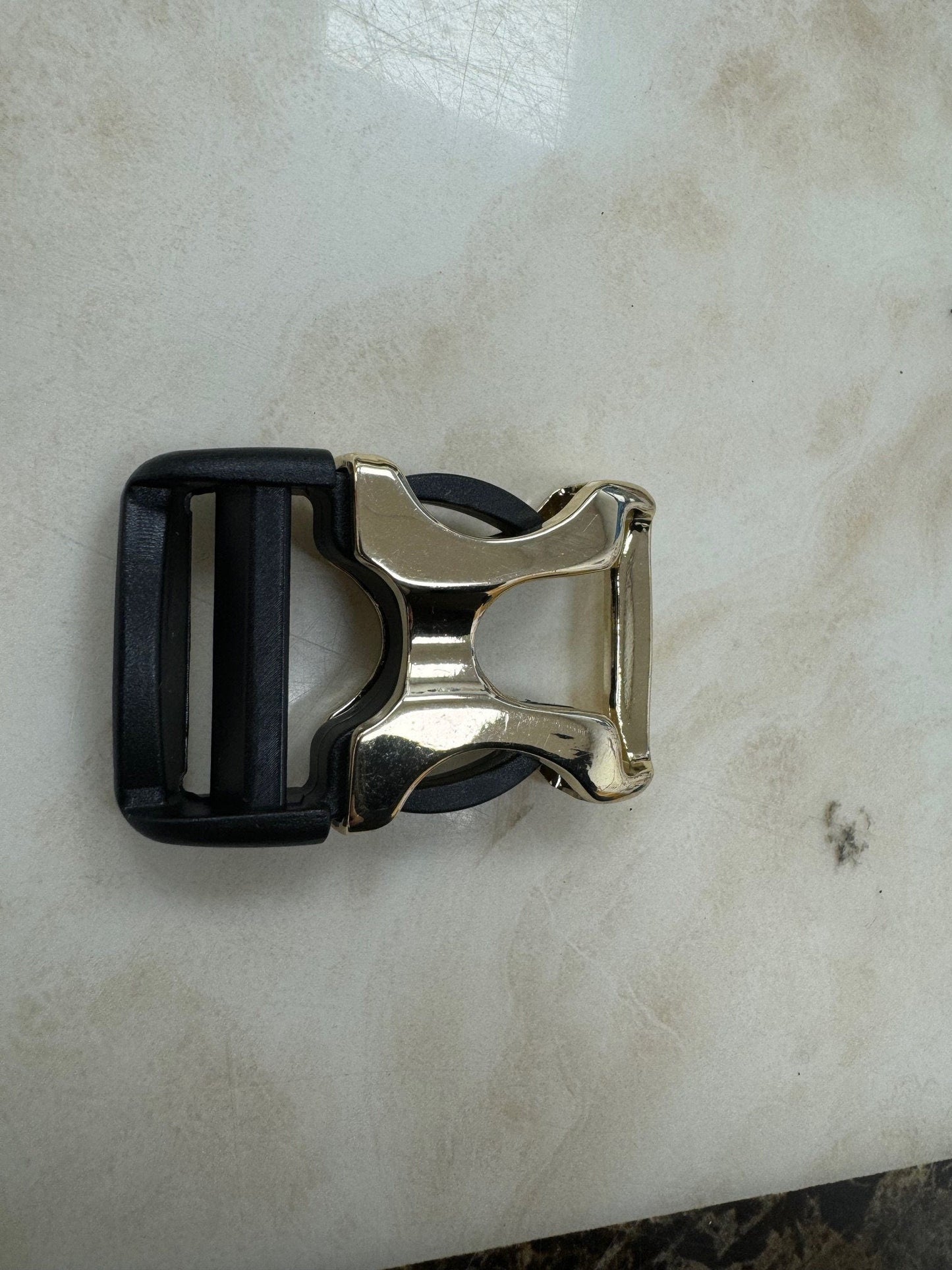 rucksack buckle, 2 part buckle, seat belt buckle, buckle, two part buckles, fashion buckles, metal buckles, clasps