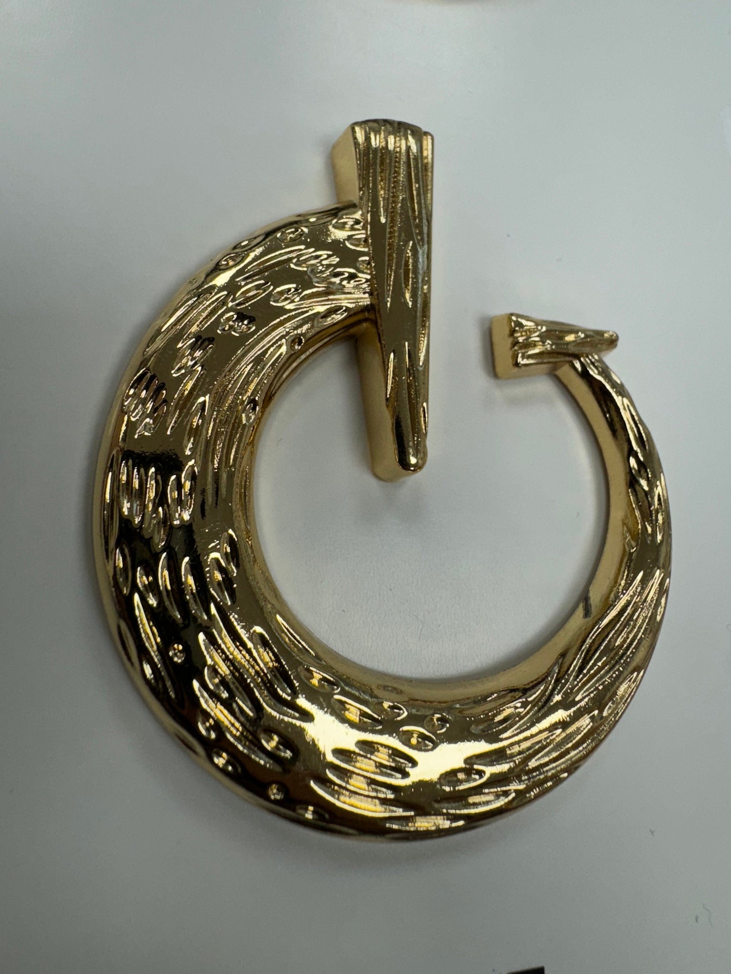 gold buckle, bulldog buckle, swimwear buckle, fashion buckle, hammered buckle