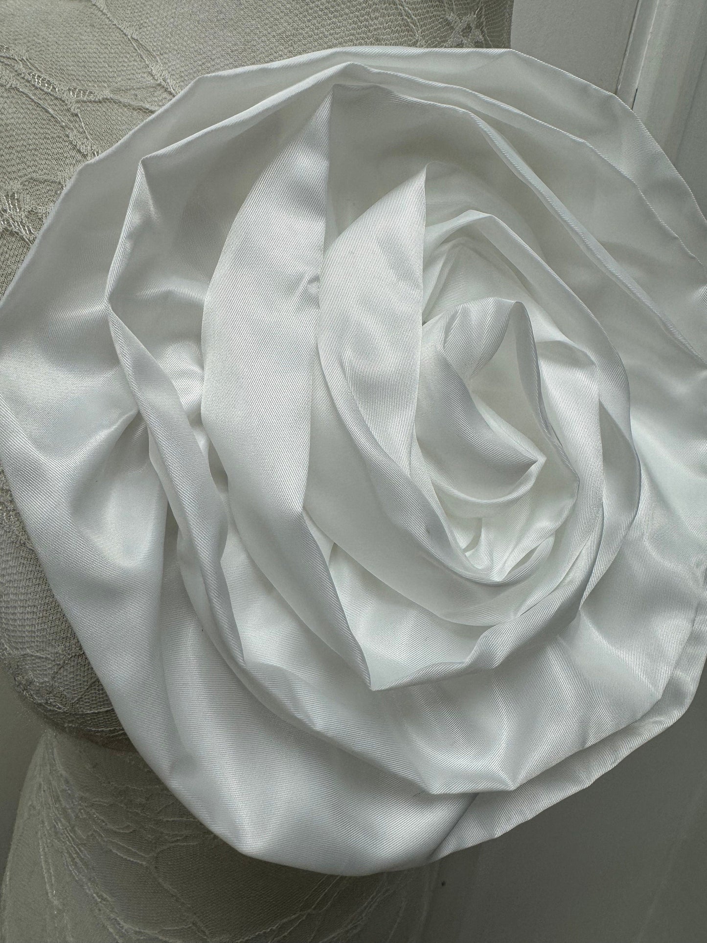 Corsage, large corsage, extreme corsage, flower corsage, big fashion flower, flower corsage