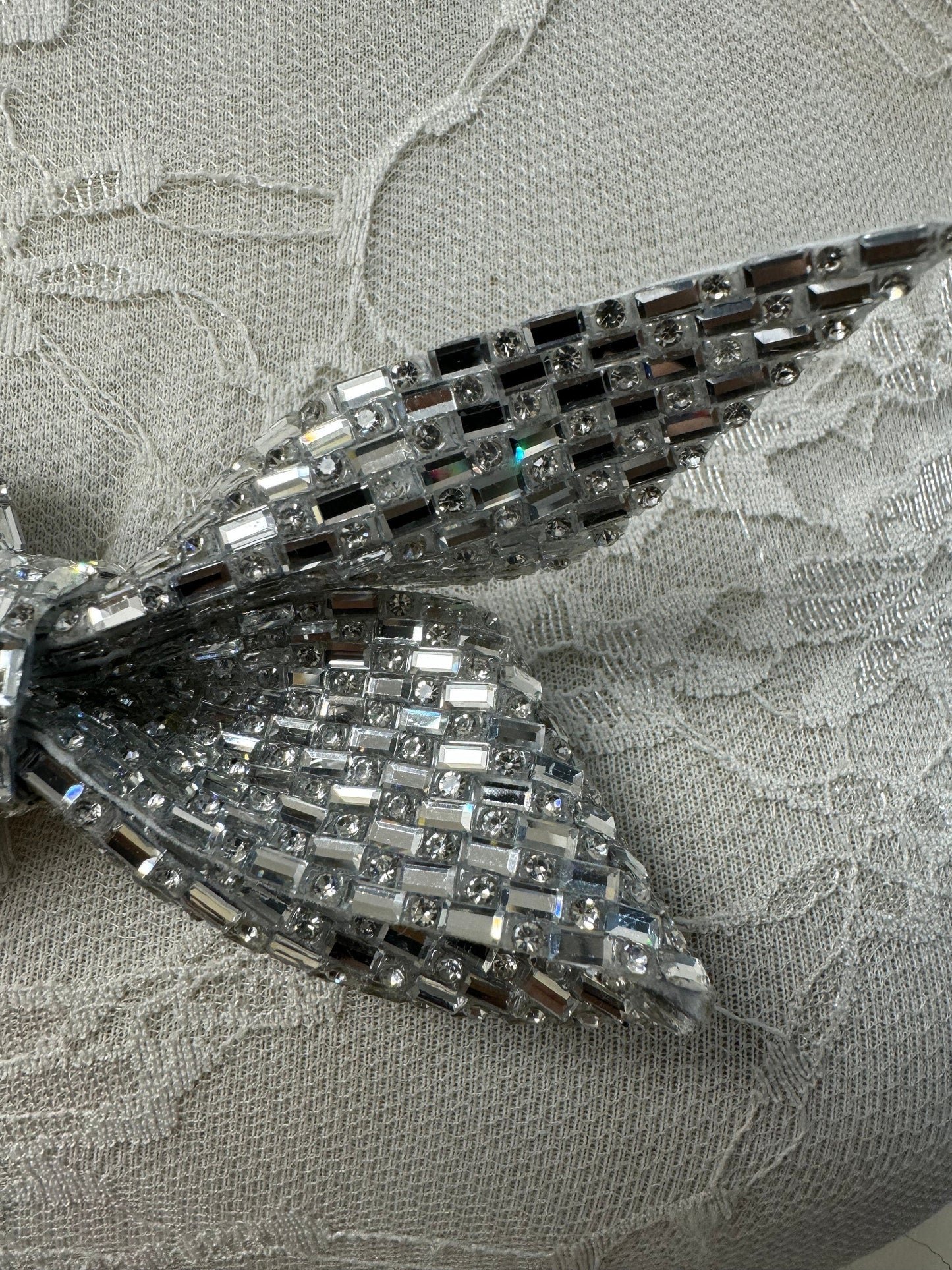 bow, fashion bow, diamanté bow, rhinestone bow, prom bow, ball bow