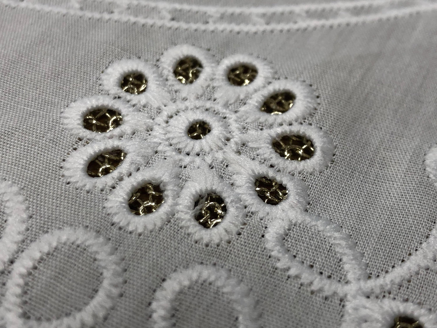 neck trim, cotton, cotton neck appliqué, white lace