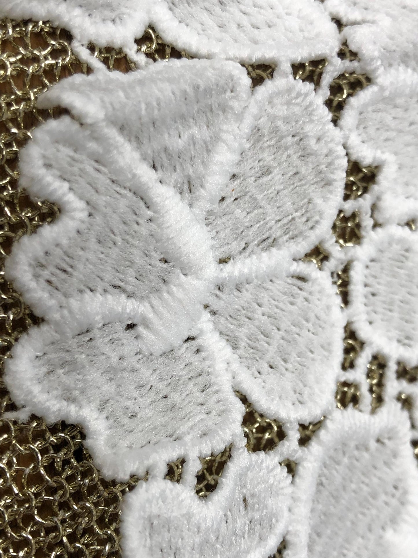 neck trim, floral appliqué, white, cotton trim, neck accessorie