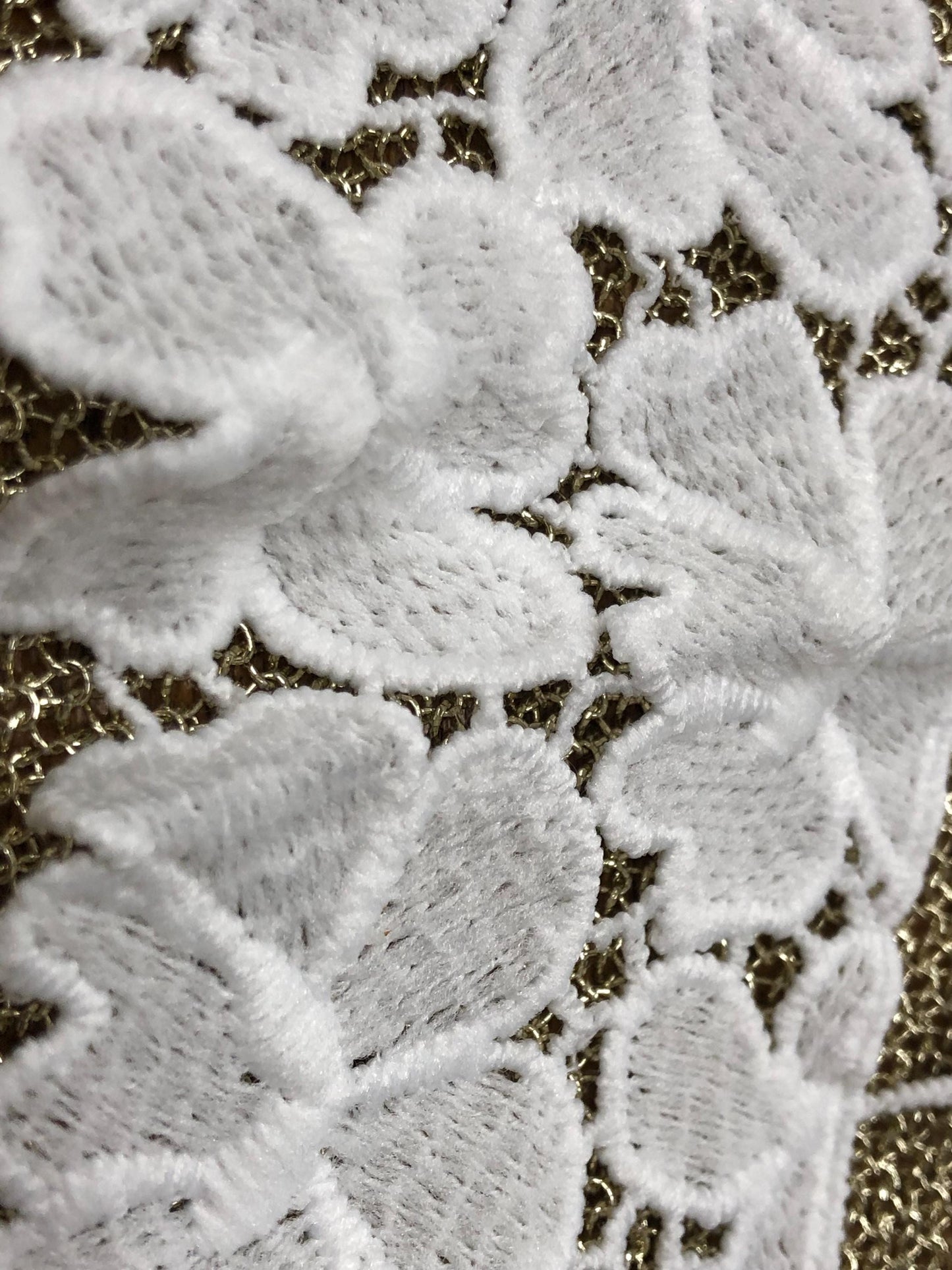 neck trim, floral appliqué, white, cotton trim, neck accessorie