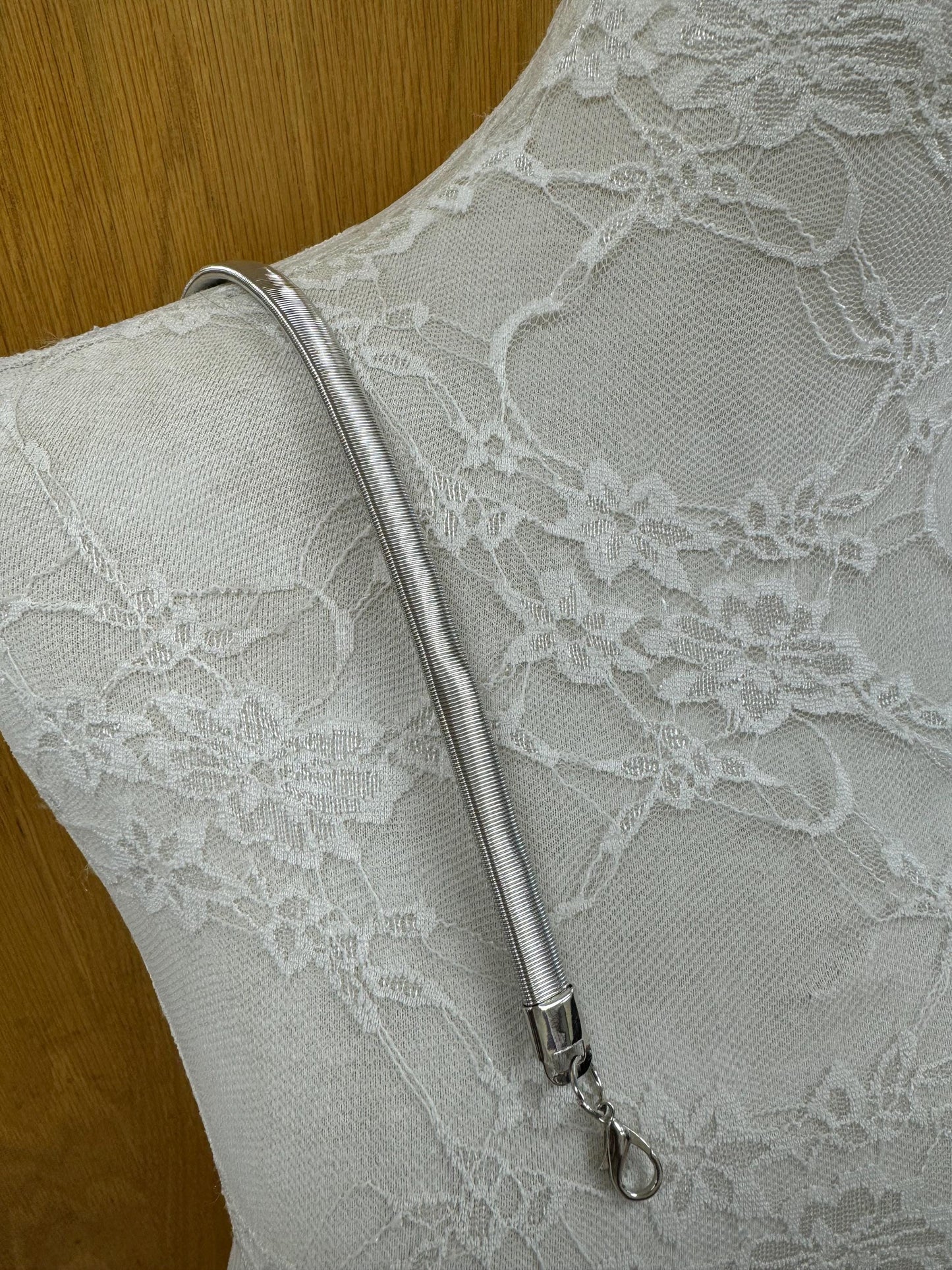 stretchy strap, metal strap, bra strap