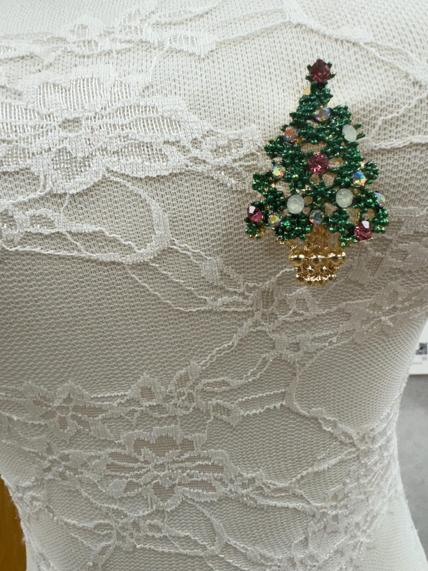 Christmas tree brooch, brooch, Xmas brooch