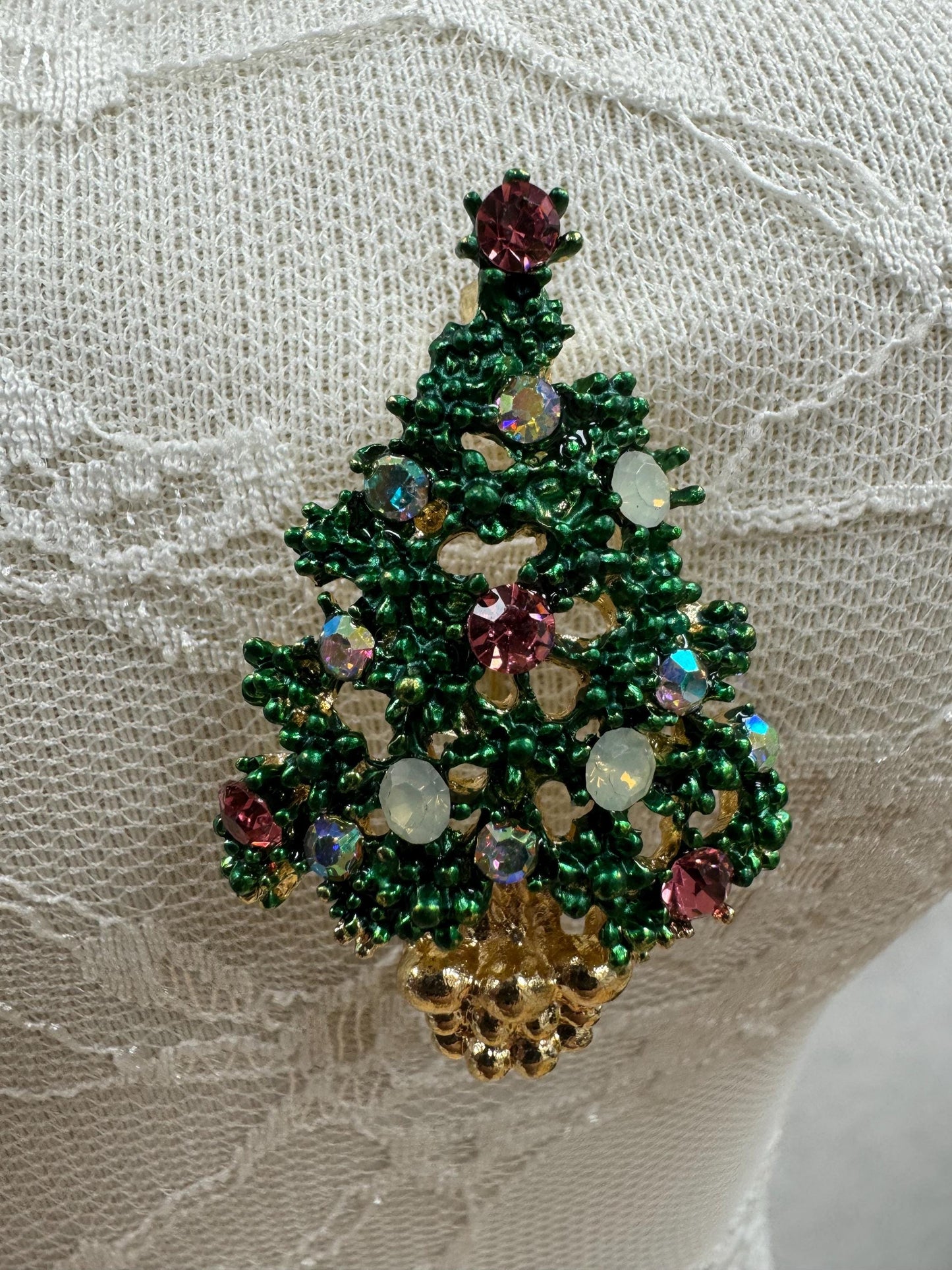 Christmas tree brooch, brooch, Xmas brooch