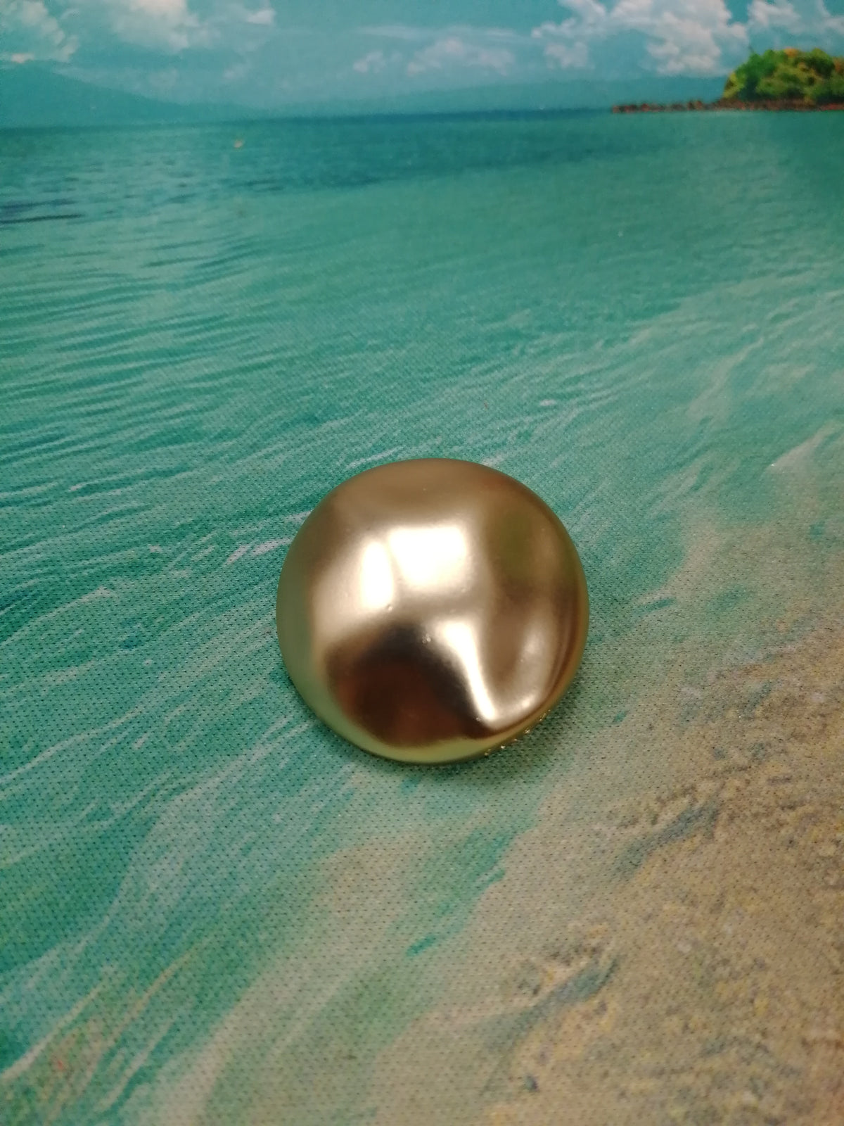 Matt gold Hammered Round Shank Button