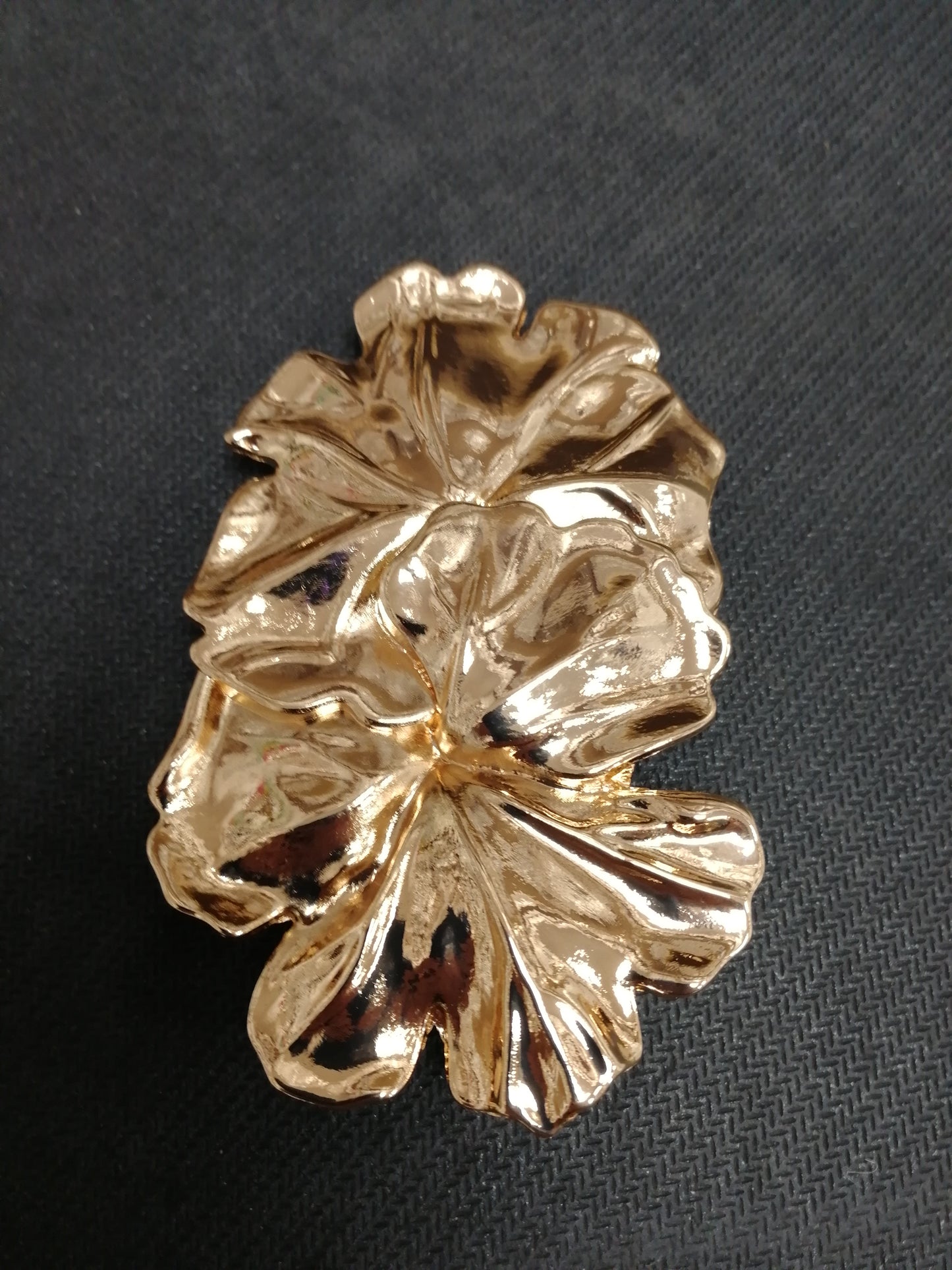 Double Leaf buckle , odd buckle, Patterned buckle, buckles, swimwear buckle, fashion buckle, gold buckle,