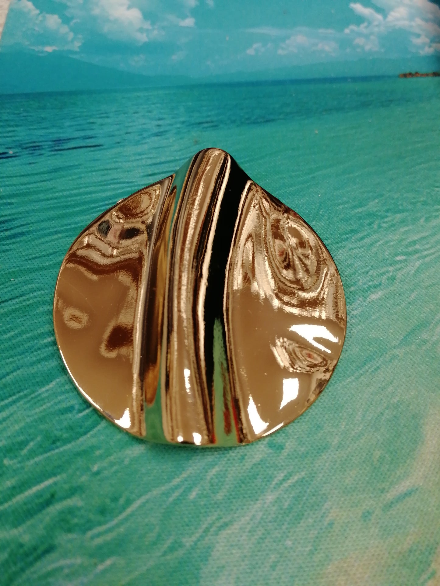 4.5cm round Hammered button, gold buttons, large buttons,