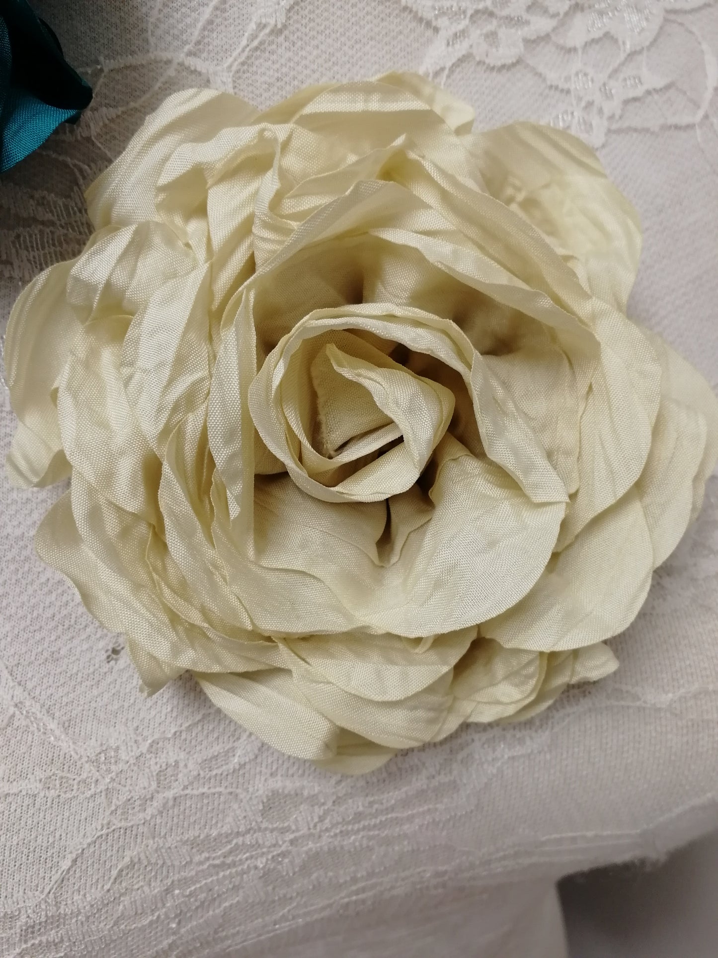 14cm Corsage, flower, wedding corsage, prom flower, rose, rose with pin