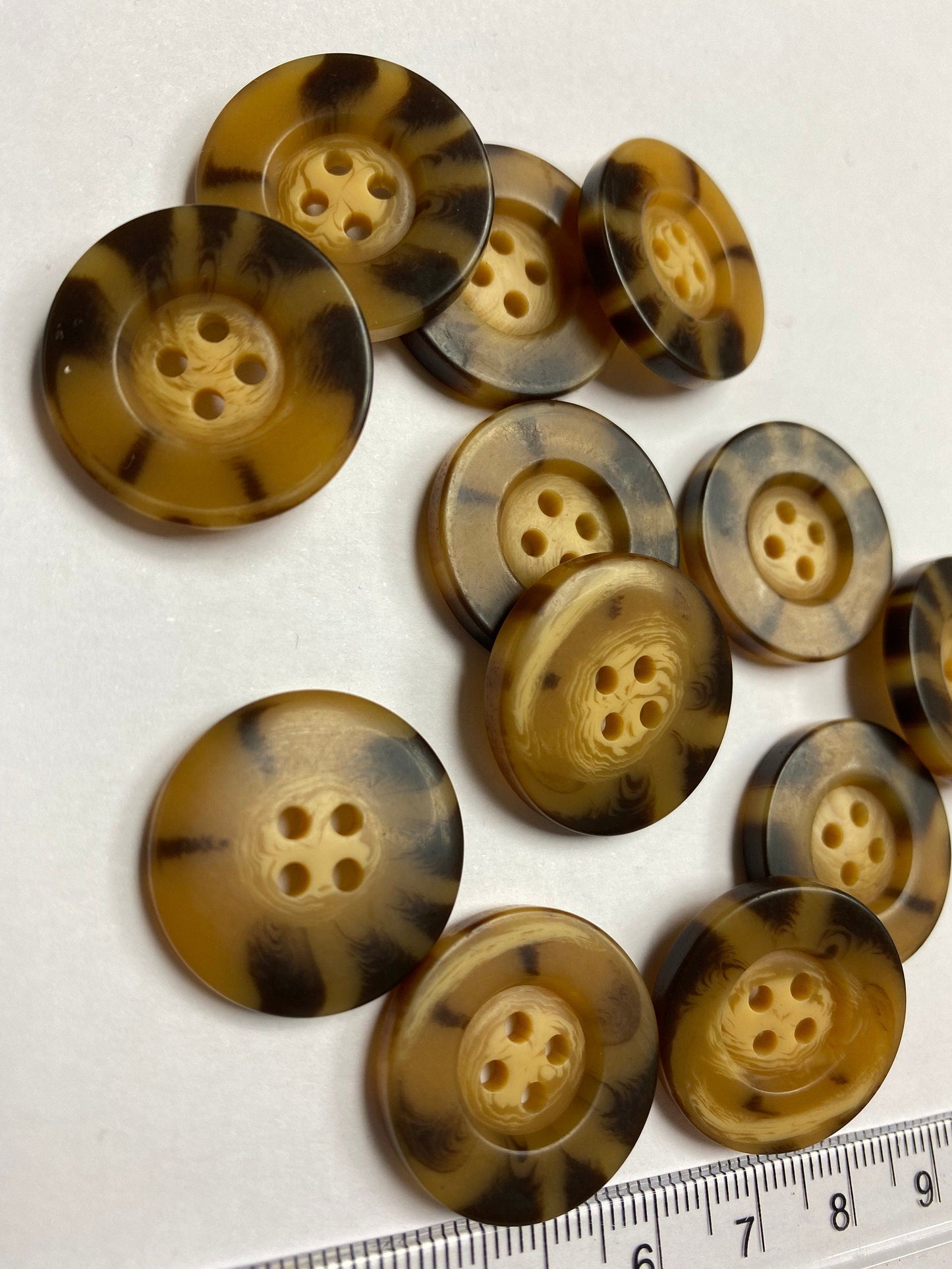 36L 23mm, brown buttons, Horn buttons, buttons, multi button, bone button, 6 pcs