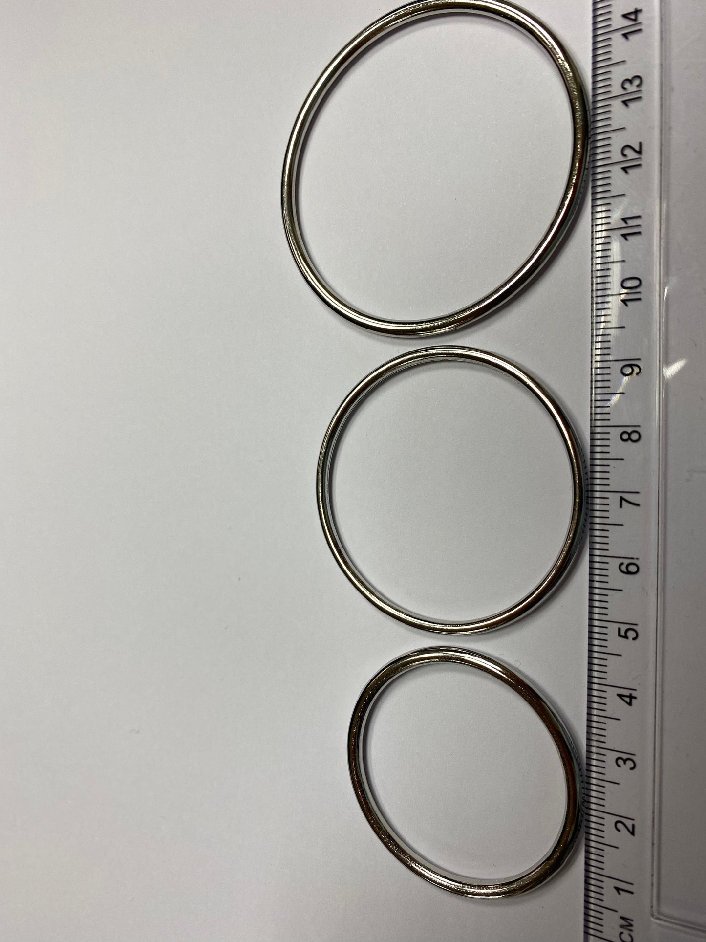 5 sizes, 4pc, Solid Metal Hoop, metal Rings, Silver and Gold, metal buckle, napkin rings, swimwear rings, rings, hoops, round ring