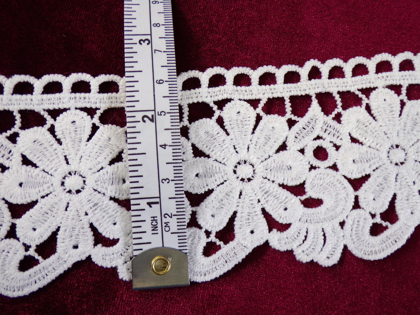 Elegant FLORAL Guipure Lace Trim 60 mm Black, off White Sewing Ribbon Craft Dress