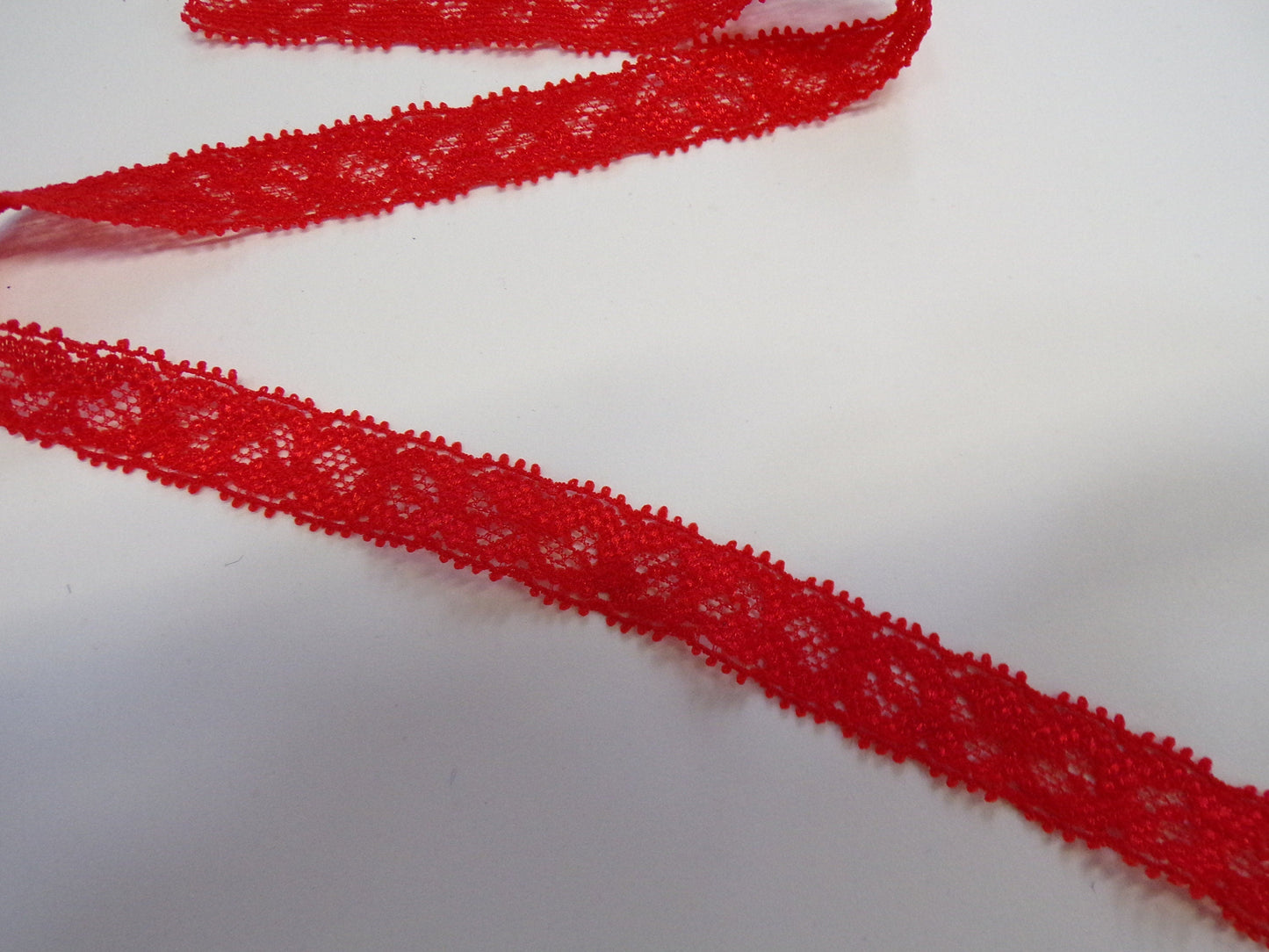 Narrow Stretch Lace Trim 1.5cm wide in 5 colours, lace, stretch lace, lingerie lace, knicker lace, lace