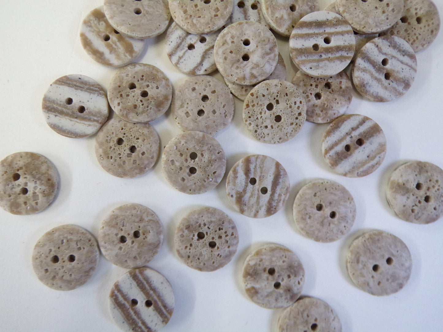 6pcs Matt Buttons Stone Effect, 18mm 28L, Beige Buttons, Brown Buttons, Sewing, Knitting, Craft