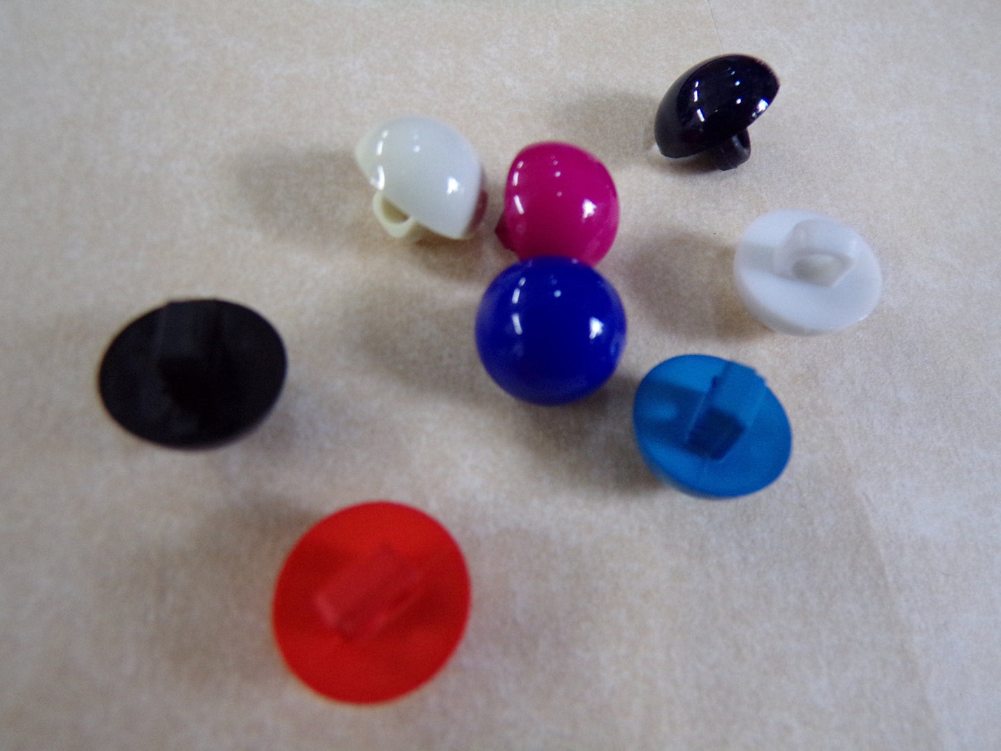 Plastic buttons, Small Half Ball Dome buttons, Shank Buttons, 18L 11.5mm, ball buttons