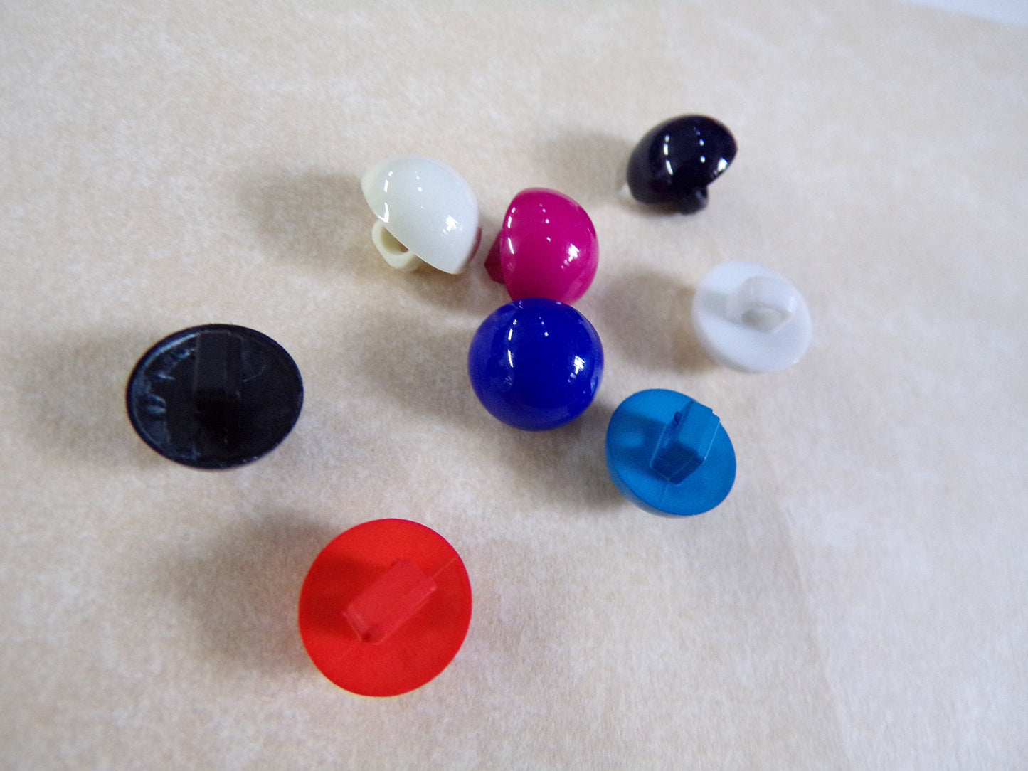 Plastic buttons, Small Half Ball Dome buttons, Shank Buttons, 18L 11.5mm, ball buttons