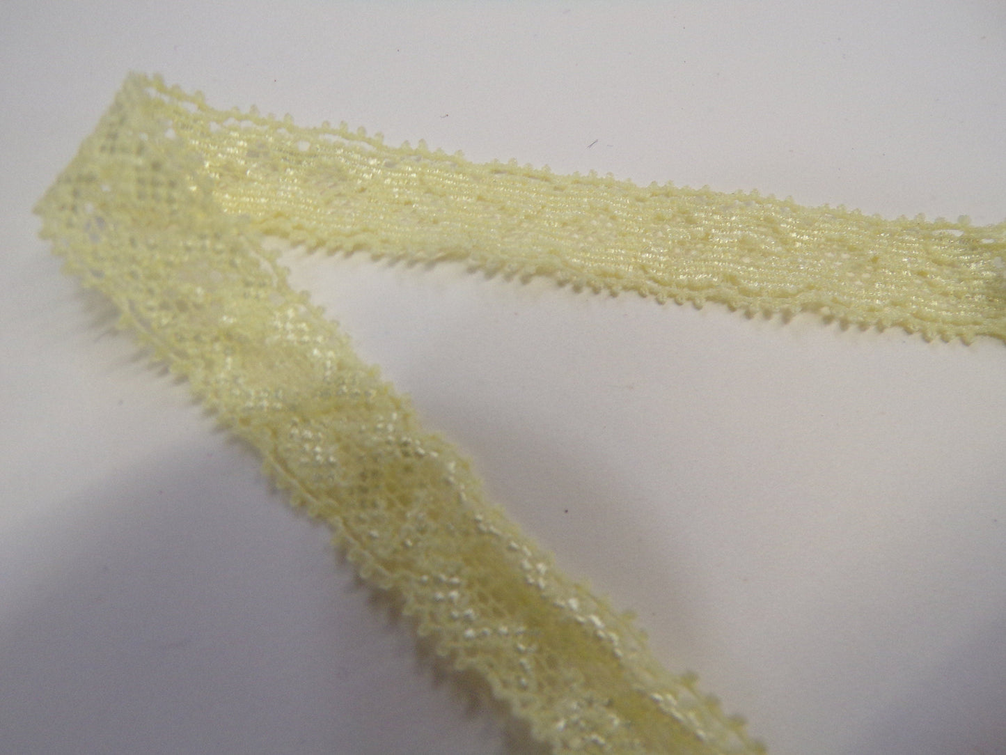 Narrow Stretch Lace Trim 1.5cm wide in 5 colours, lace, stretch lace, lingerie lace, knicker lace, lace