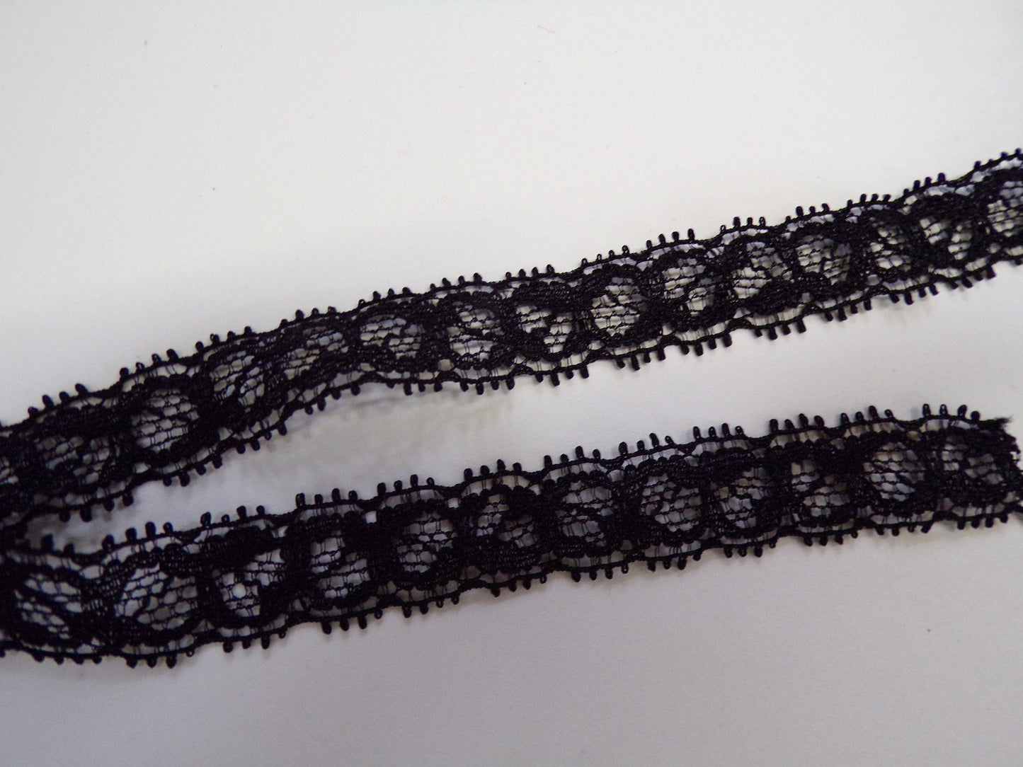 Narrow Stretch Lace Trim 1.5cm wide in 5 colours, lace, stretch lace, lingerie lace, knicker lace, lace