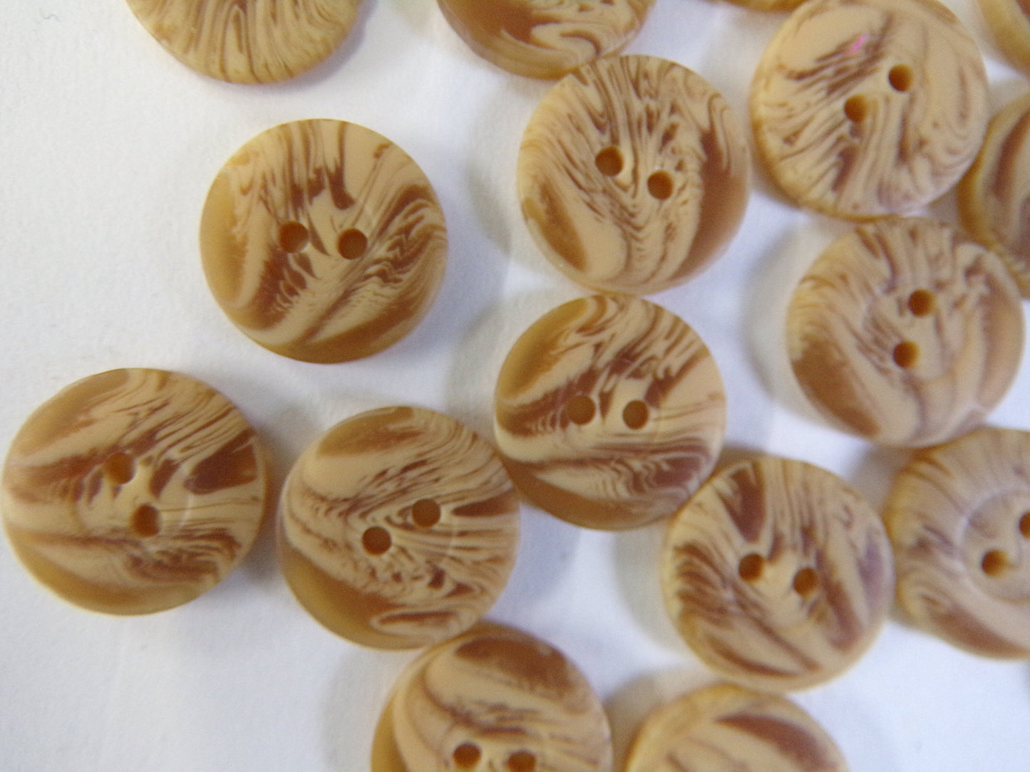 6pcs  Small Round 2 Hole Brown Buttons, 15mm 24L Buttons Stripes Effect, Shirt Buttons, Flat Border Buttons for Sewing