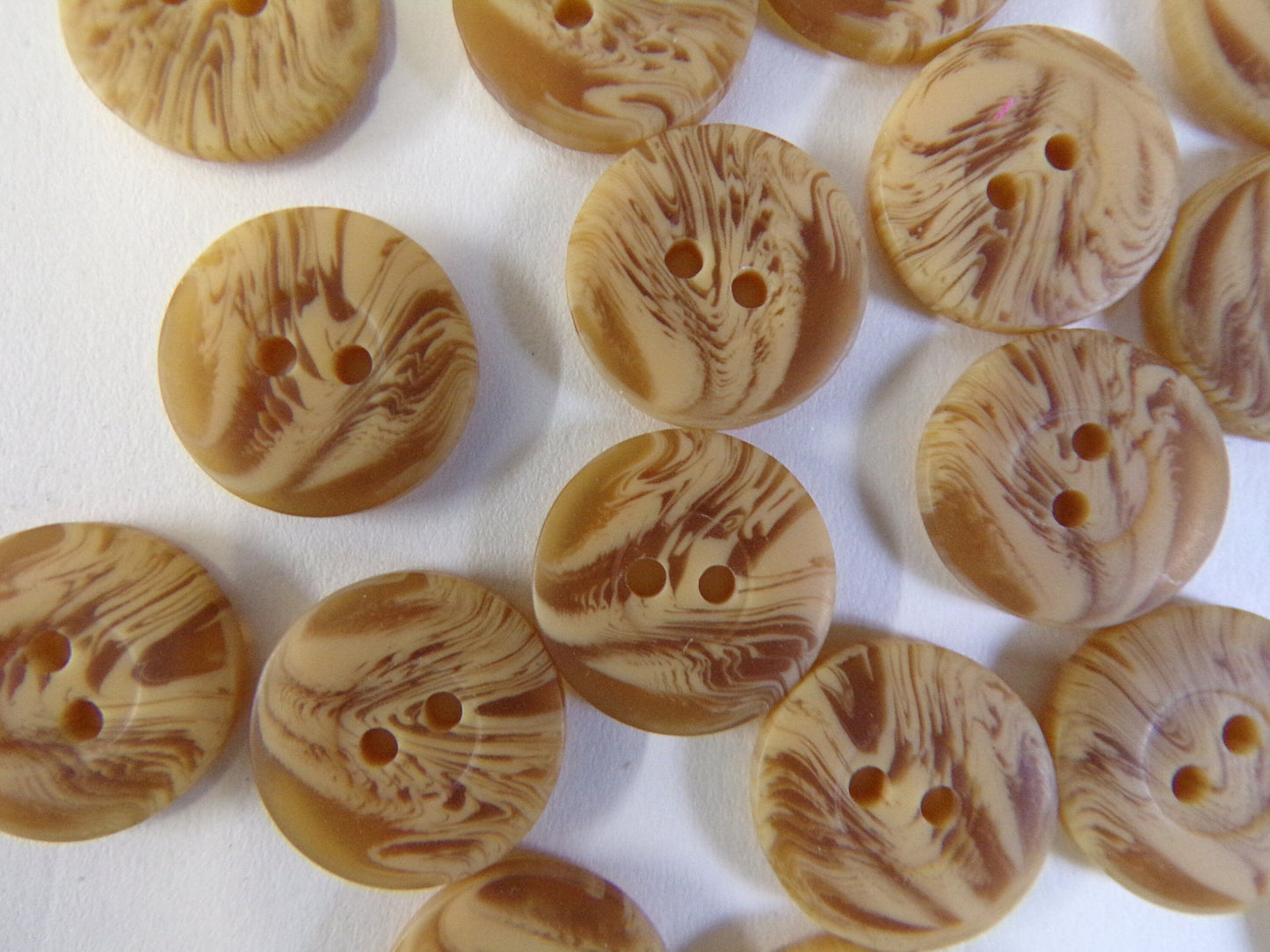 6pcs  Small Round 2 Hole Brown Buttons, 15mm 24L Buttons Stripes Effect, Shirt Buttons, Flat Border Buttons for Sewing