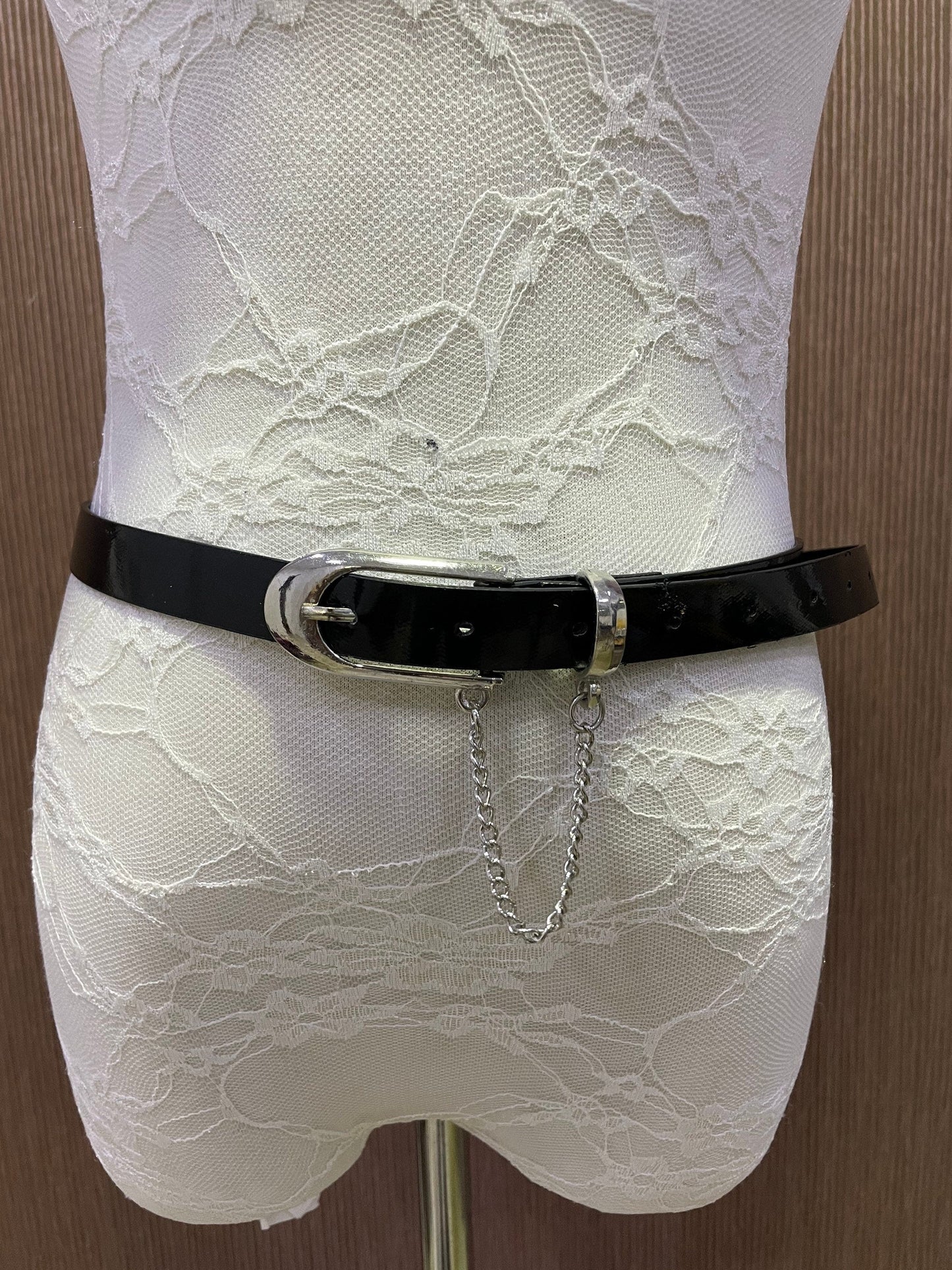 Patent belt. 2cm belt, belts, chain belt, black belt, skinny belt.