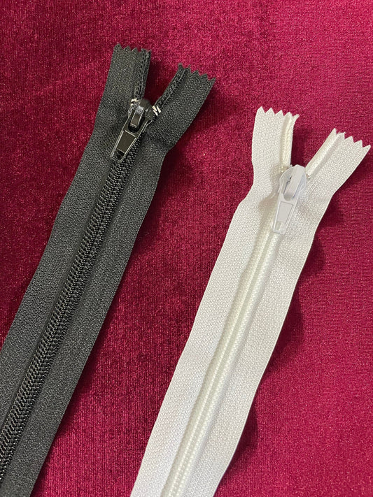 19 inch Nylon closed end zips, one size zips, zips, nylon zips, 48 cm length Zip