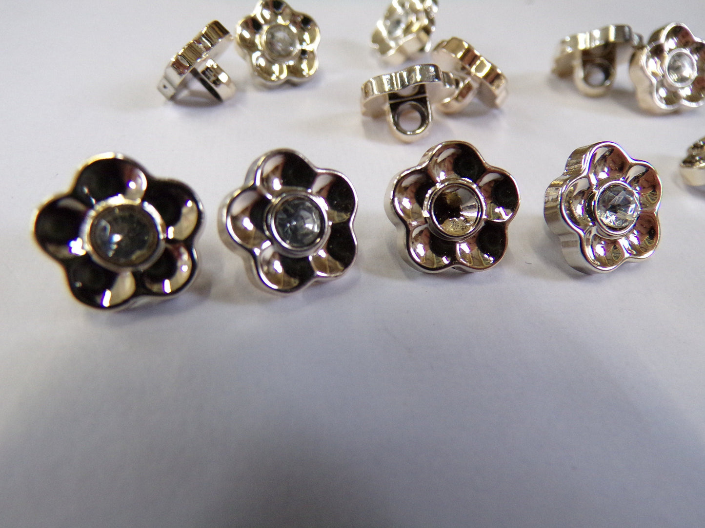 6pcs Flower Vintage Style Buttons with shank, Fancy Buttons, Gold buttons, Shirt buttons, Dress buttons, daisy buttons