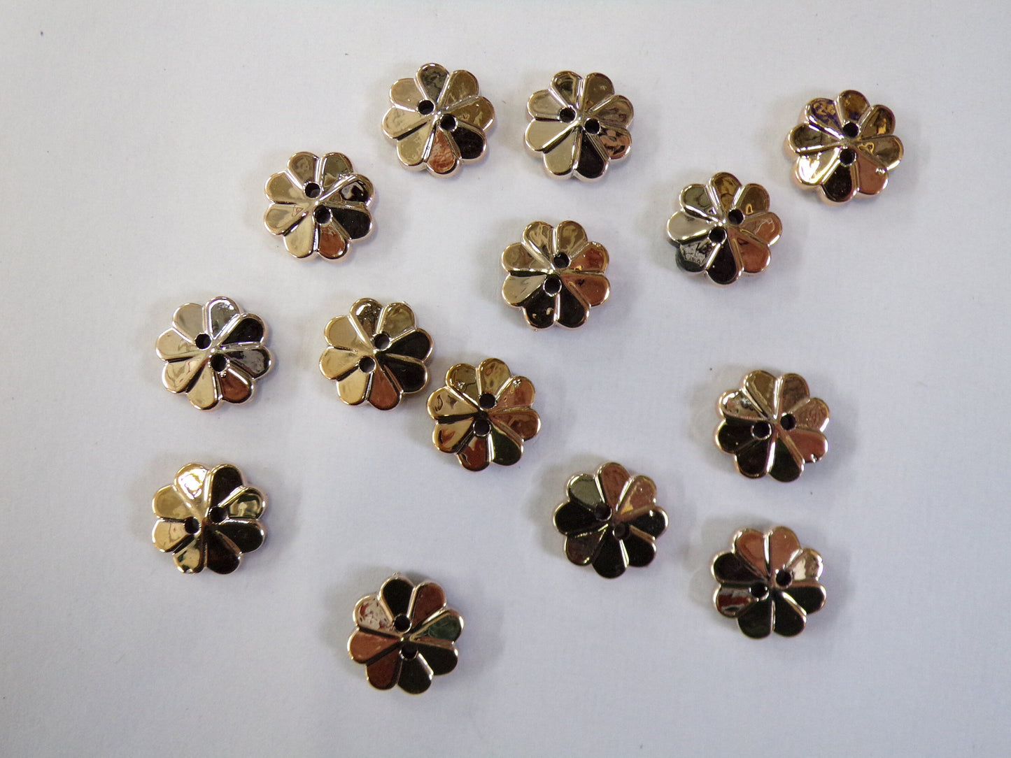 6pcs Flower Buttons 2-hole, Vintage Style Fancy Buttons, Gold buttons, Shirt buttons, Dress buttons, Sewing, Dollmaking, daisy buttons