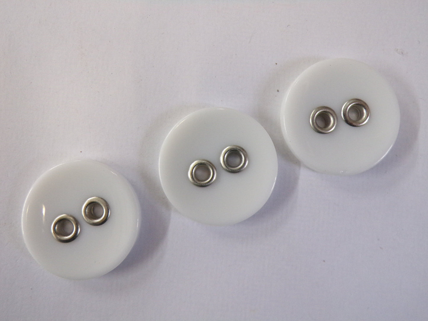 26mm Black and White Buttons, 2-hole Flat Buttons for coat, costume, cardigan, dress, eyelet buttons, buttons