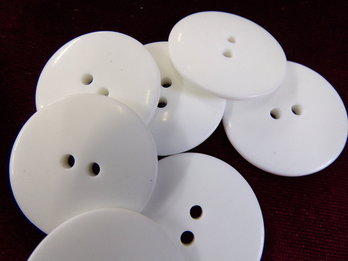 31mm White Flat Buttons, 4-hole Large Buttons, Matt Buttons, Coat, Costume, Dress Buttons, Sewing, Knitting, white buttons