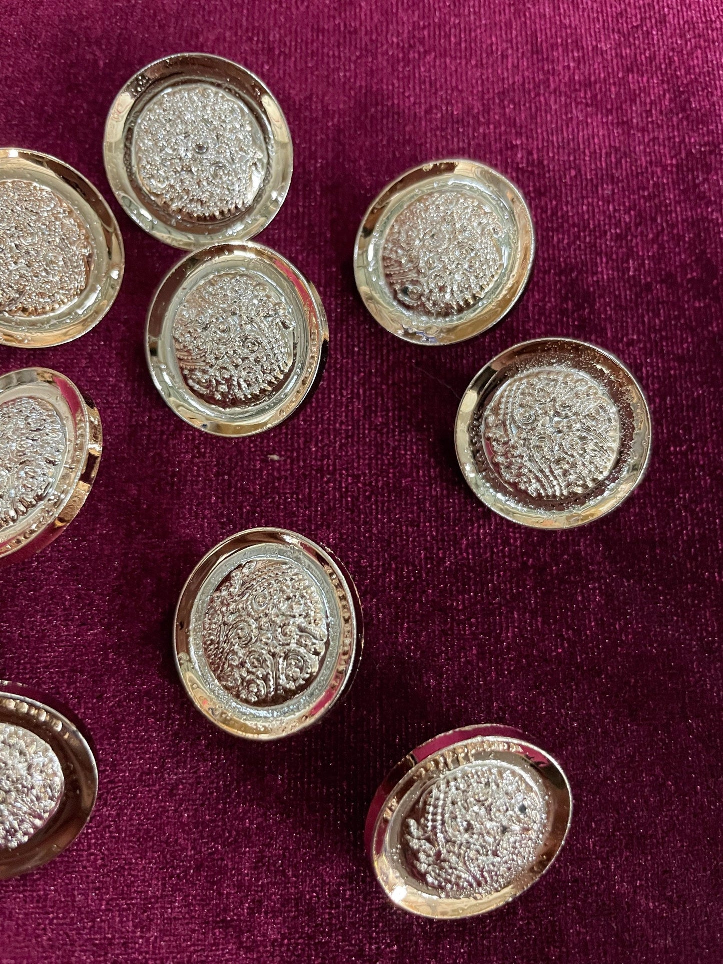 34L, fancy shank buttons, gold shank buttons, Gold shank buttons, blazer buttons