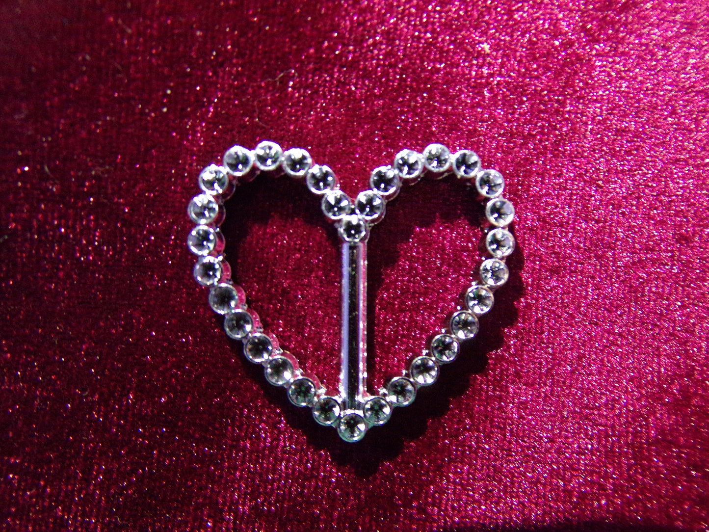 20mm bar Wedding Decoration Buckle, Heart buckle, Silver Bridal Buckle, Buckle for Bags, Crafts, Swimwear, Lingerie, Cut out faux diamanté