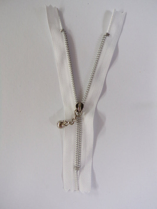5" Zip, White Closed Ended Zip with Metal Teeth, White Zip, Silver Zip, Closed End zipper, Dress zip, Clothing zippers