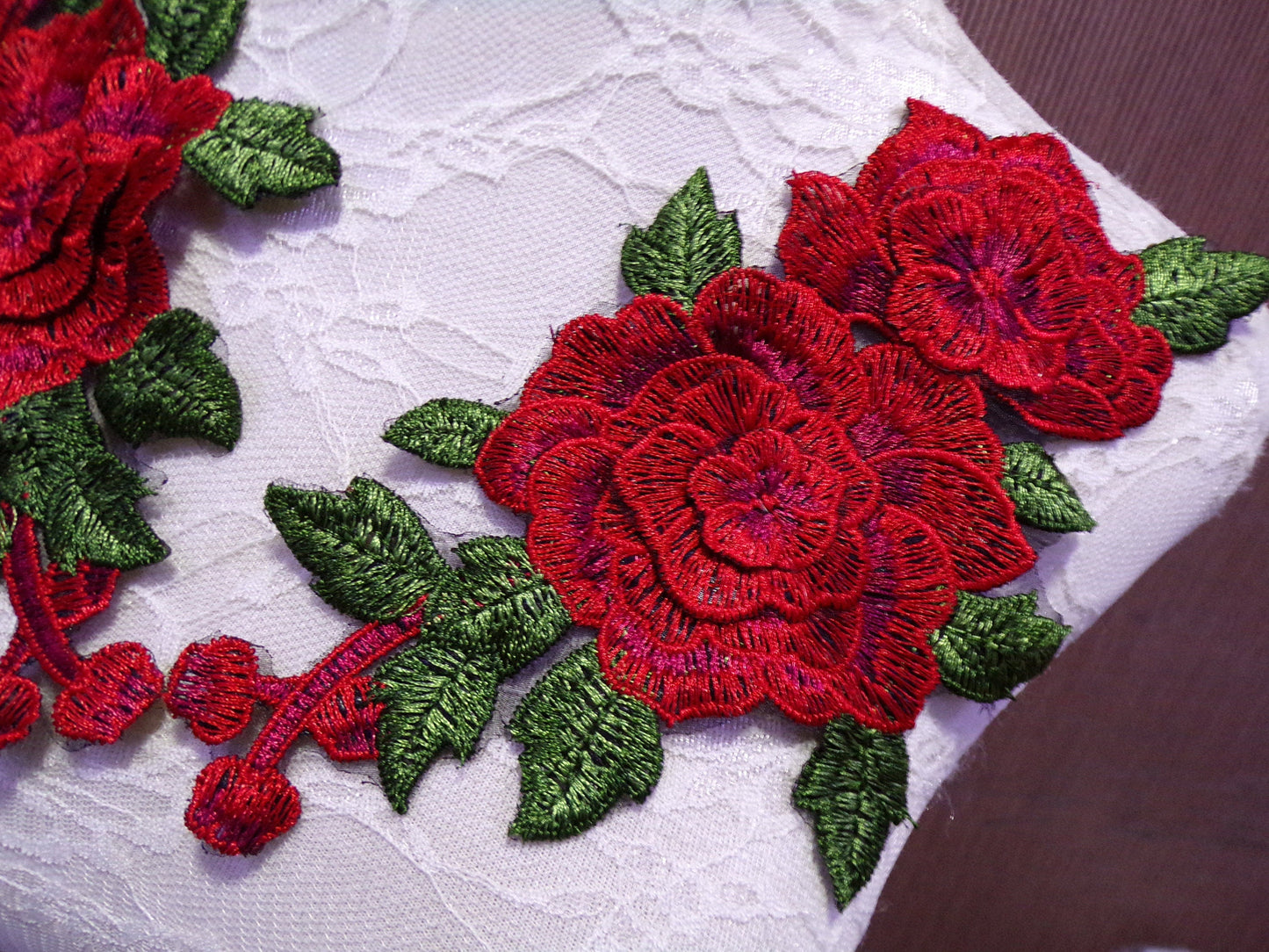 Embroidered Roses applique, Embroidered Patch, Decorative Patch, Clothing, Bags, Jackets, flower appliqué, rose patch,