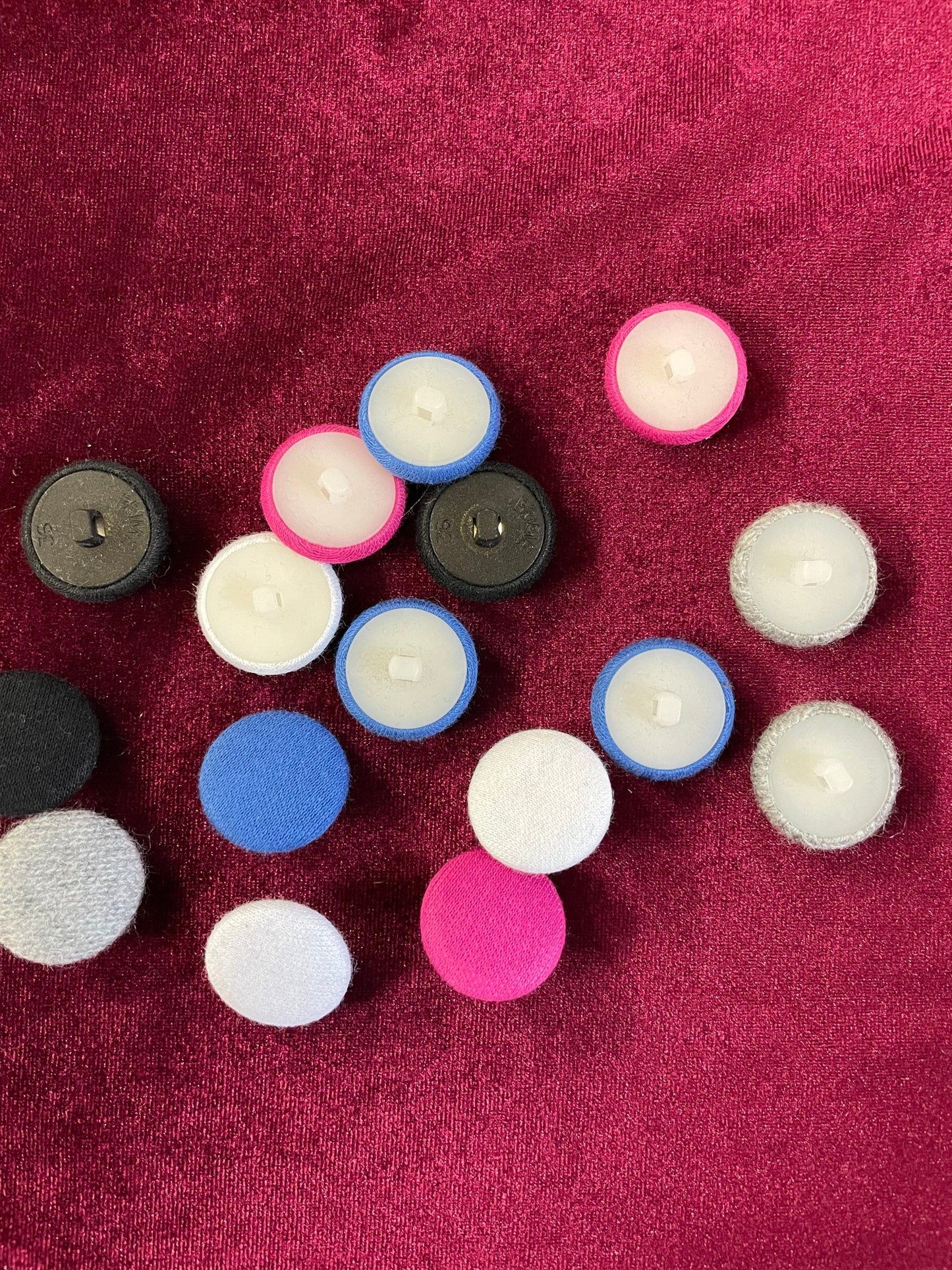 36L, 23mm, fabric covered buttons, buttons, fabric buttons, 5 colours