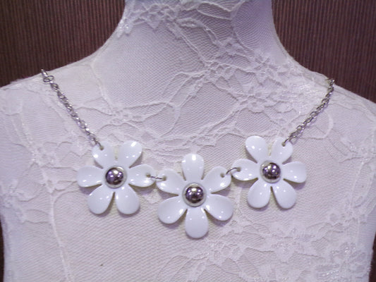 Jewel Floral Neck Trim with clips, Daisy Necklace, Choker Jewel Piece, Jewellery