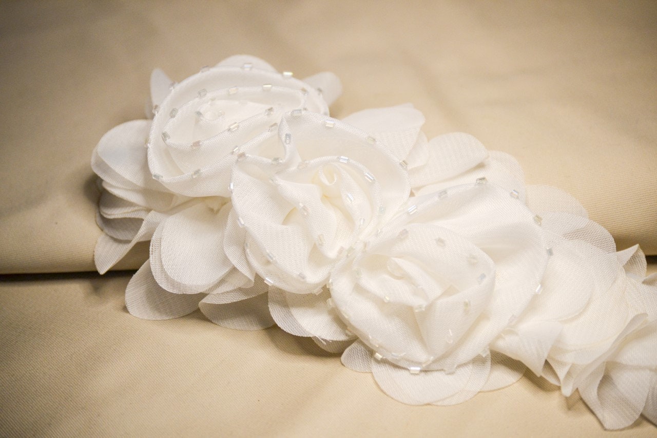 Rose MeshTrimming, Rose Applique, sew-on Flower, Floral trim, Floral lace, Decor, Sewing, corsage, beaded flower, couture flower