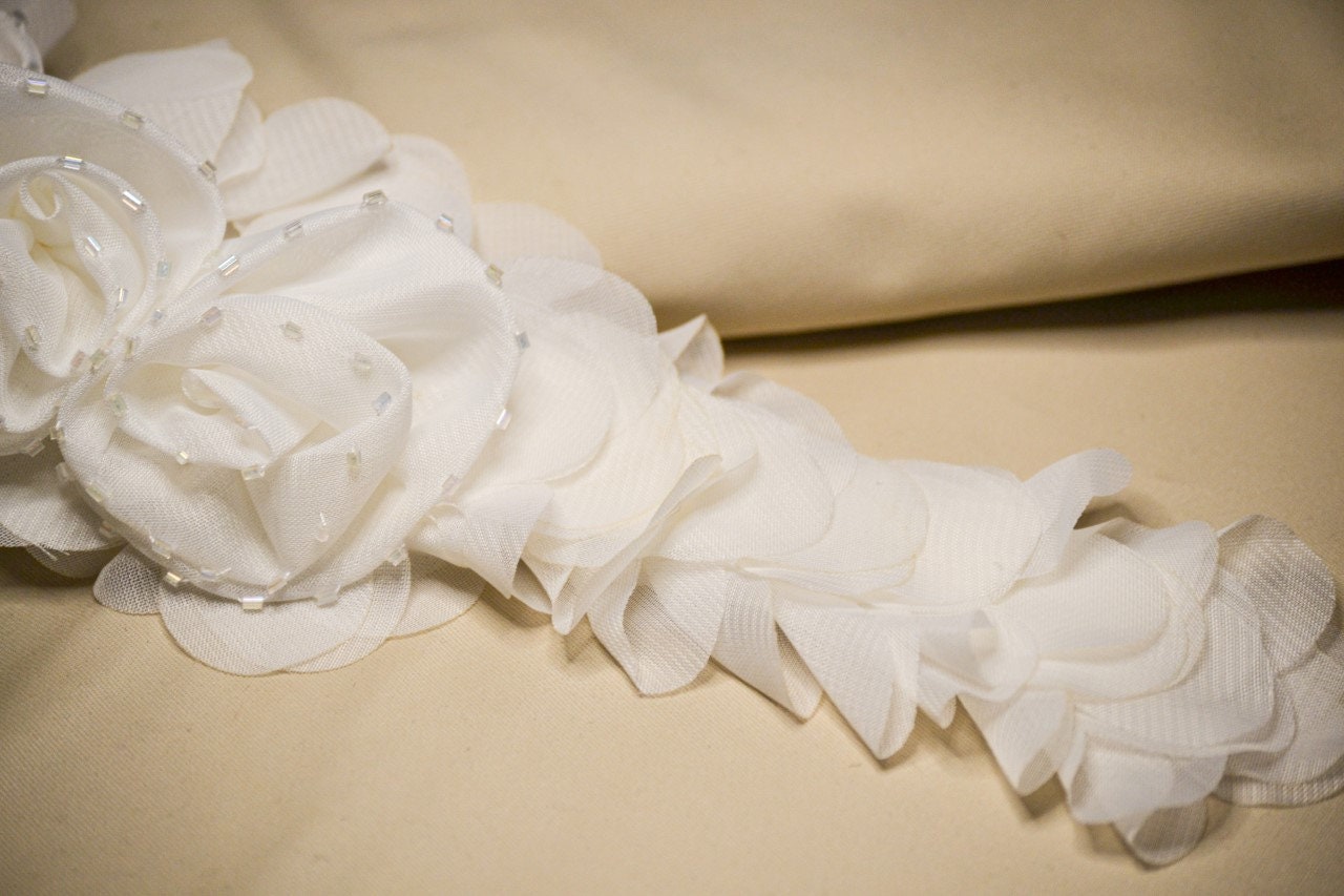 Rose MeshTrimming, Rose Applique, sew-on Flower, Floral trim, Floral lace, Decor, Sewing, corsage, beaded flower, couture flower