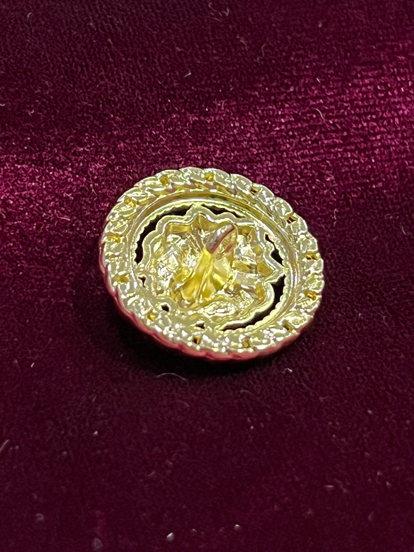 Gold metal lion head with diamanté buttons 34L, lion head button, 34L button, coat button, metal buttons, gold buttons, jacket buttons,