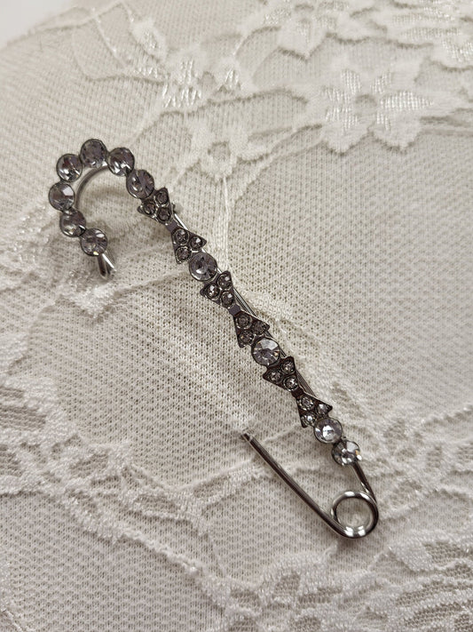 Diamante Brooch, Brooch, Pin, Accessory, Bow, saree pin, safety pin, shawl pin, scarf pin