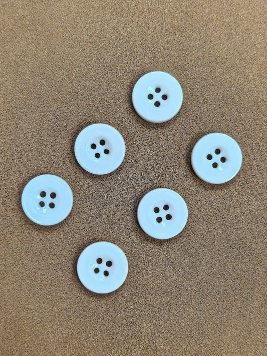 26L (16mm) White buttons, plastic buttons, 4 holes