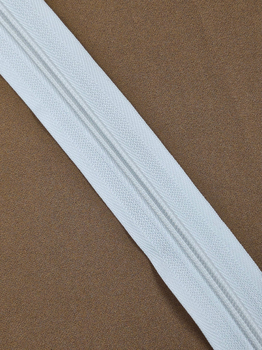 30" White Open ended zip, open ended zip, plastic teeth, metal puller/slider.